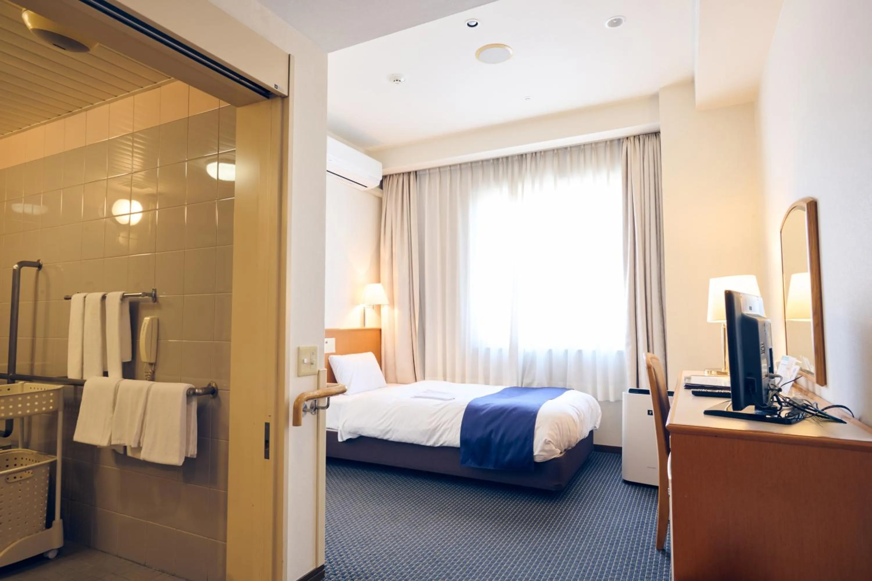 Room with Tatami Area - Disability Access in Hotel Kumamoto Terrsa