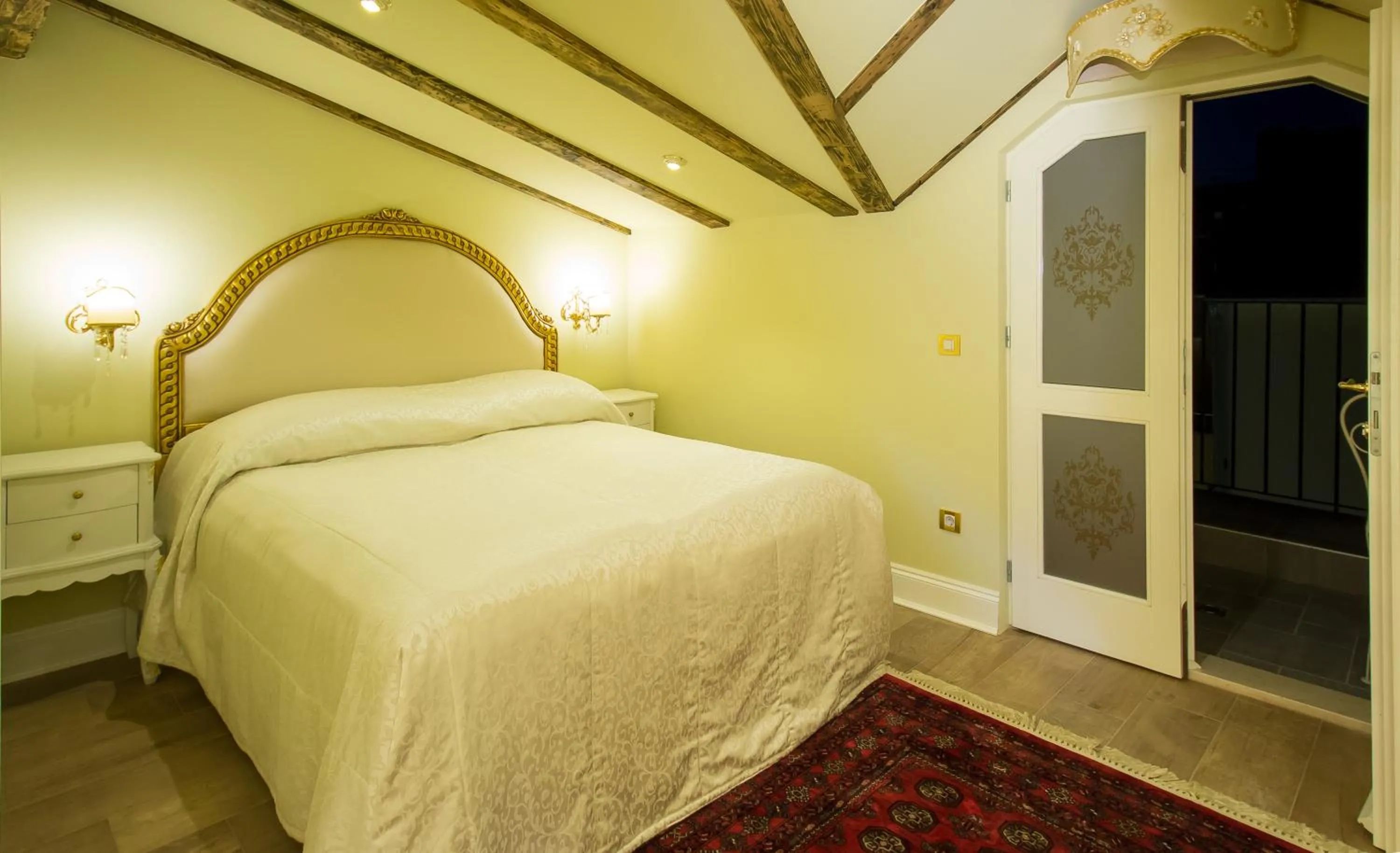Deluxe Double or Twin Room with Balcony in Palazzo Venezia-Adults Only