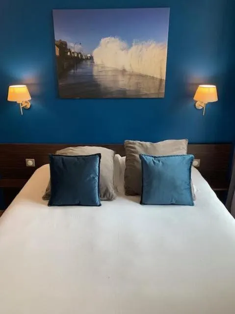 Superior Double Room in Hôtel de Bretagne Dol centre ville - Hotel et Restaurant