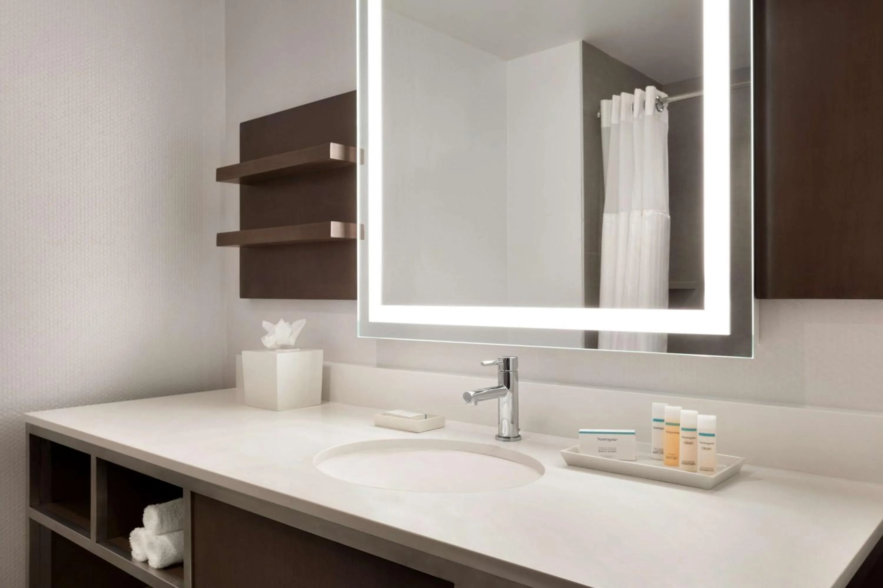 King Room in Hilton Garden Inn Lompoc, Ca