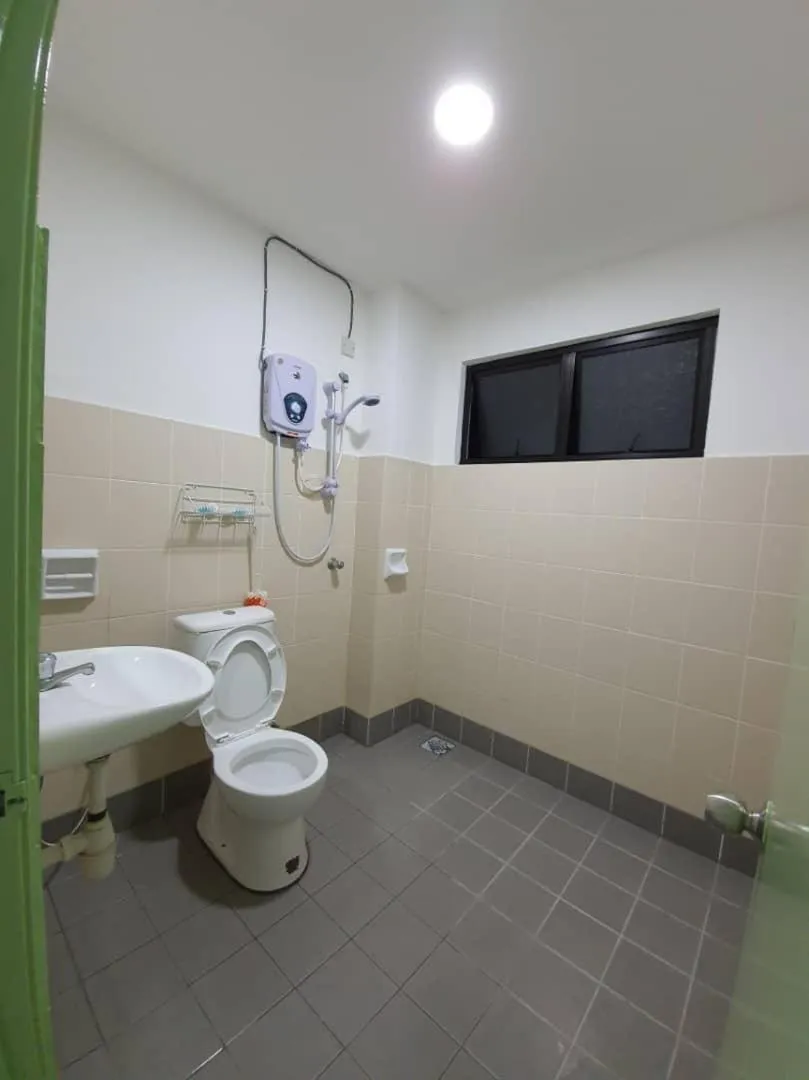 Three-Bedroom Apartment in Walking Distance To The Beach, Pangkor