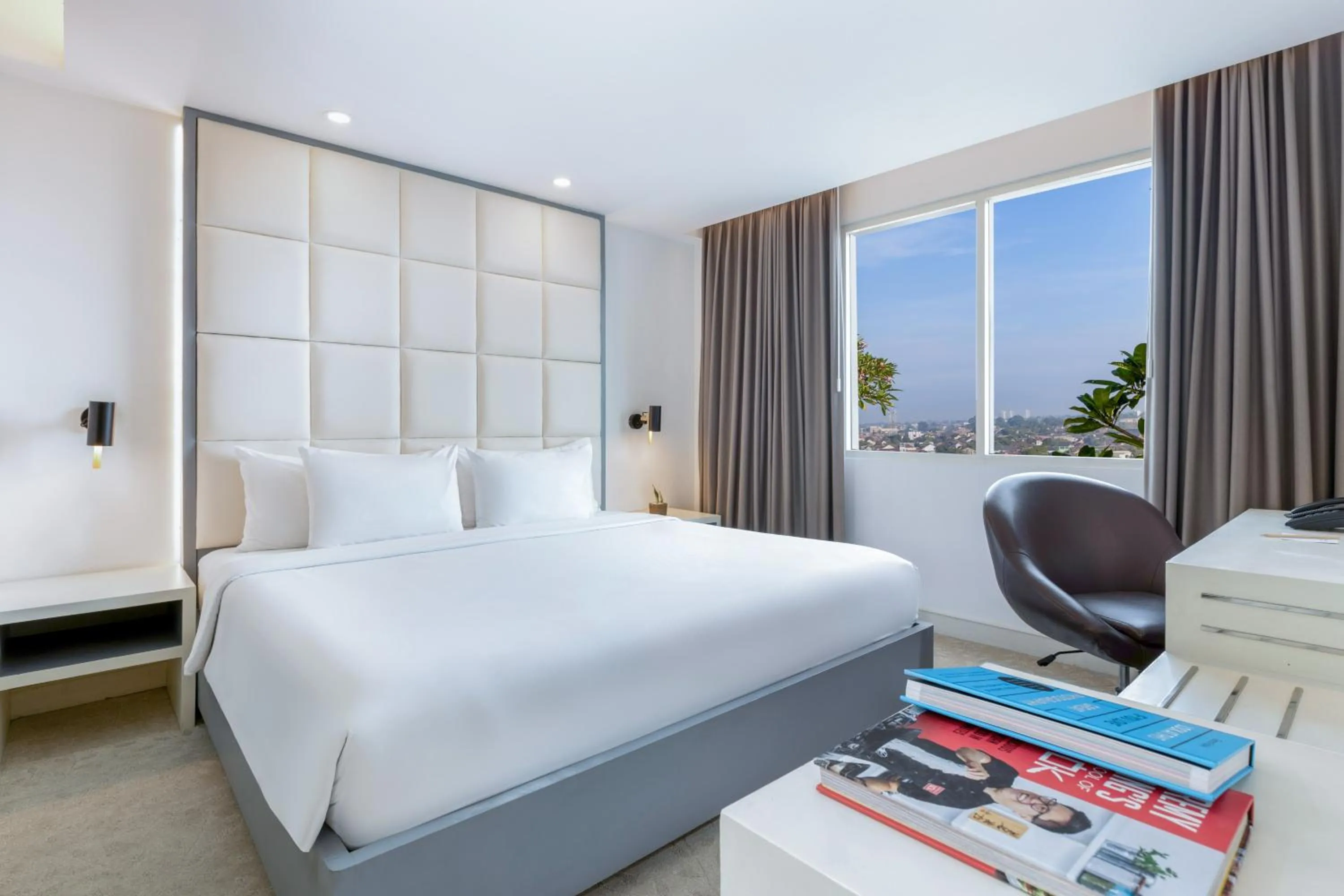 Loft Suite Room – With Exclusive Benefit in INNSiDE by Meliá Yogyakarta