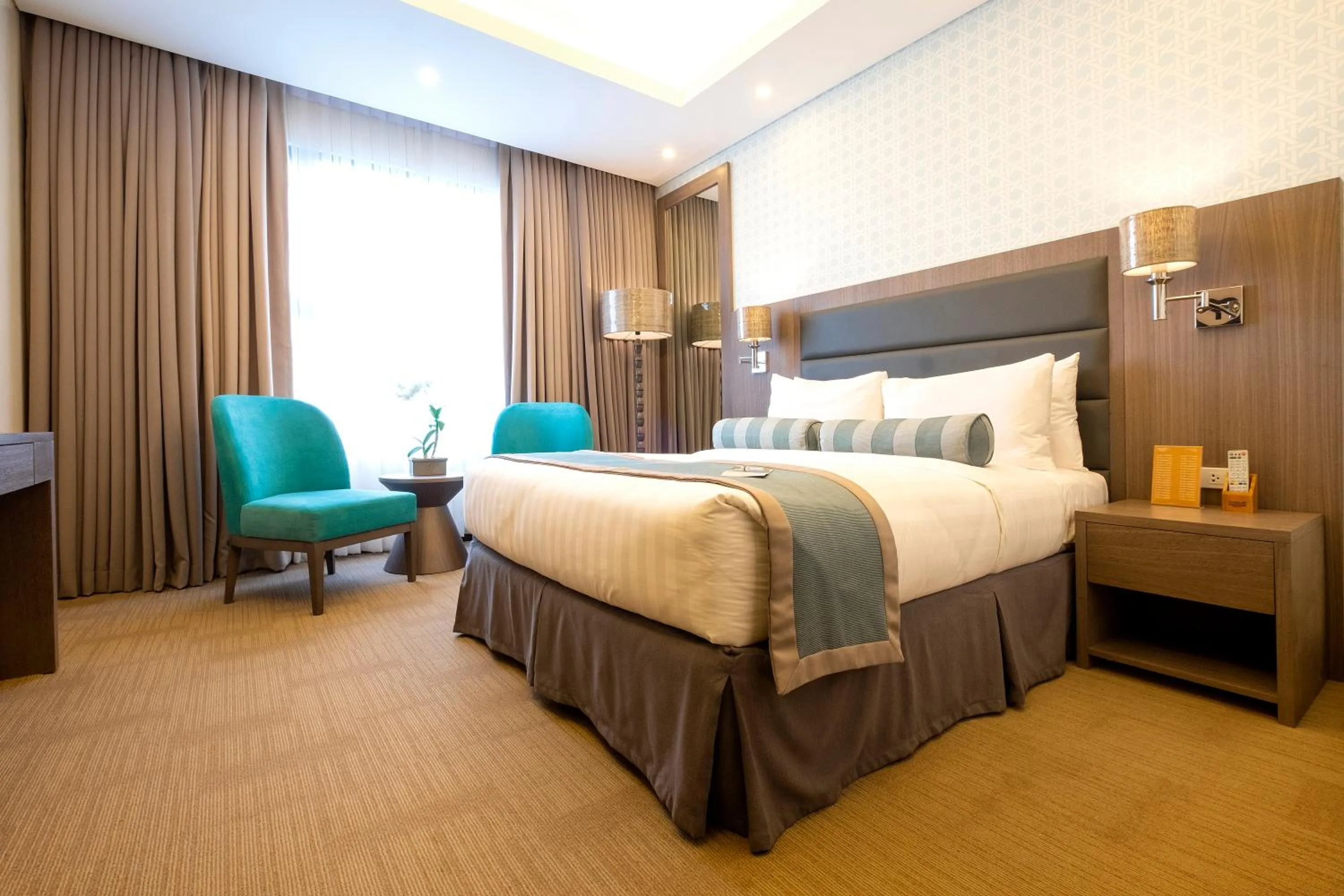 Superior Room in Maayo Hotel