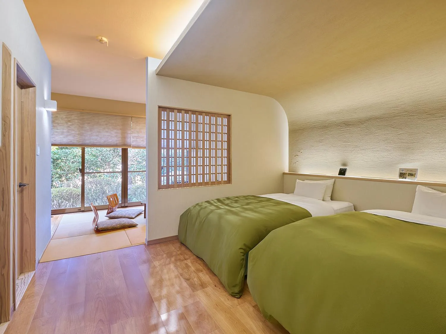 Twin Room with Private External Bathroom in Chikurakutei