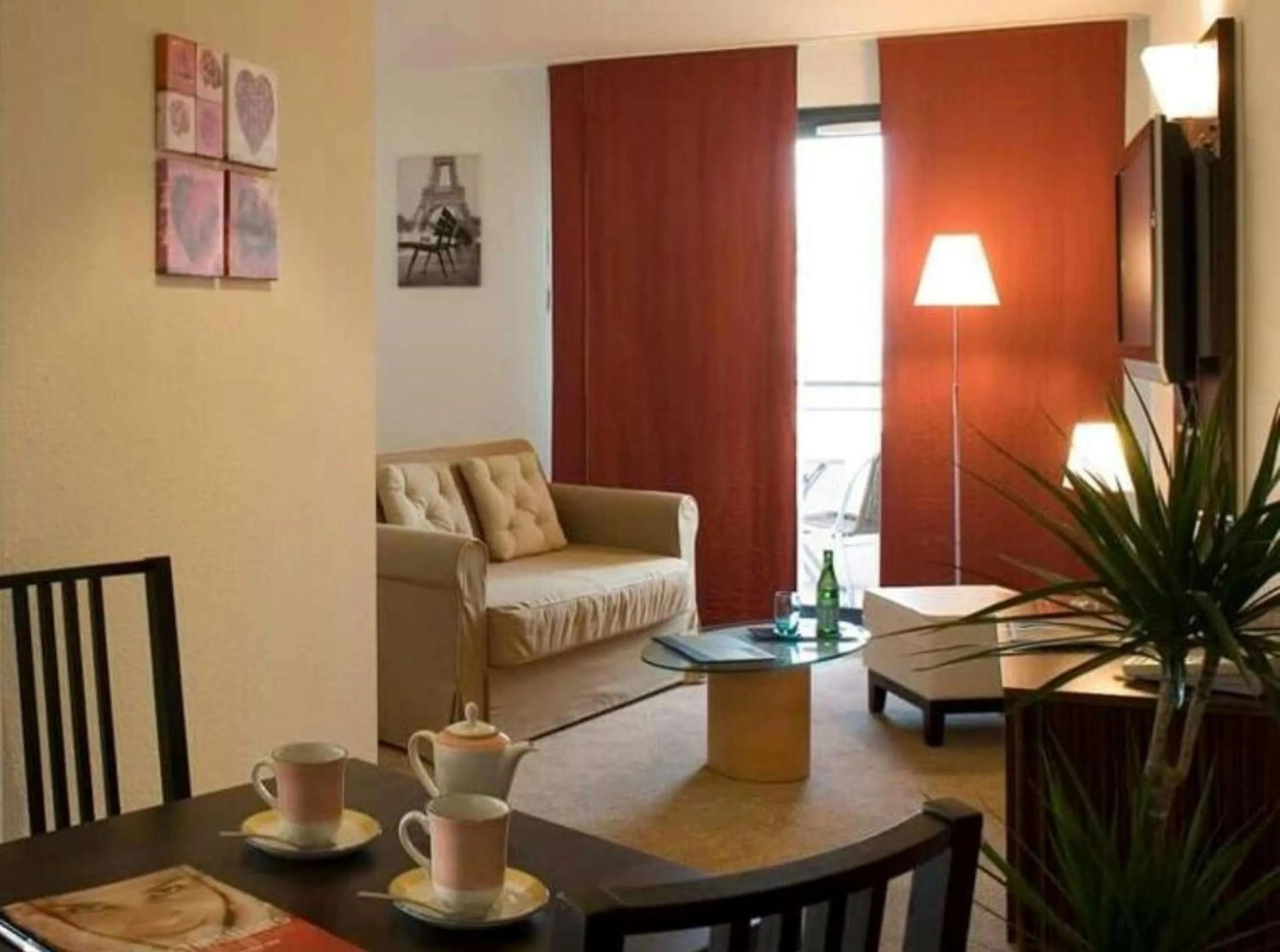 Suite with Balcony in Hôtel Le Palladior Voiron