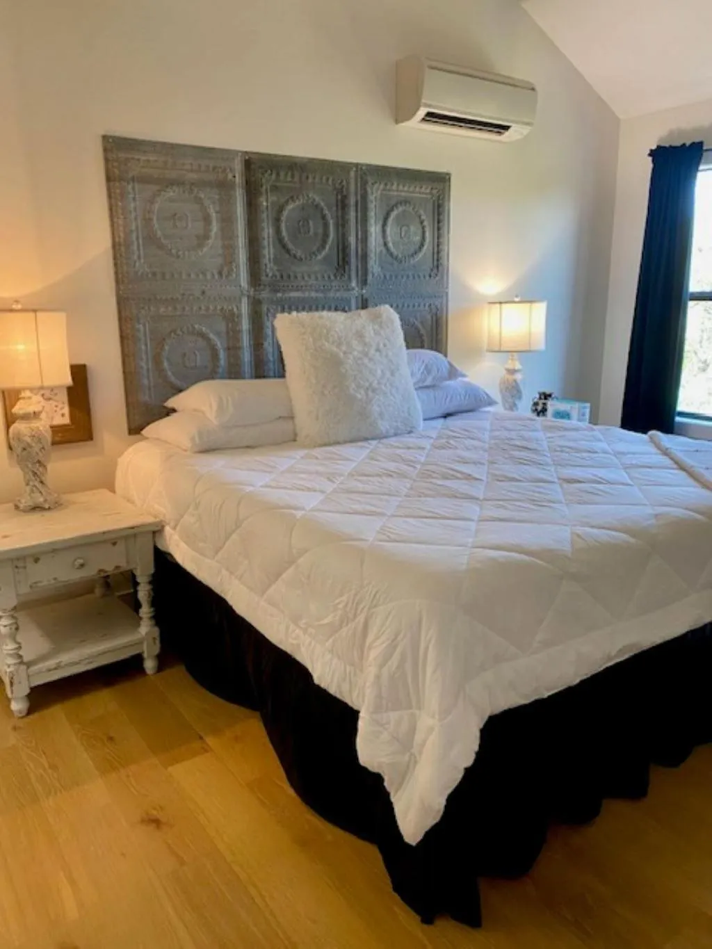 One-Bedroom Cottage in City on a Hill at Spring Creek