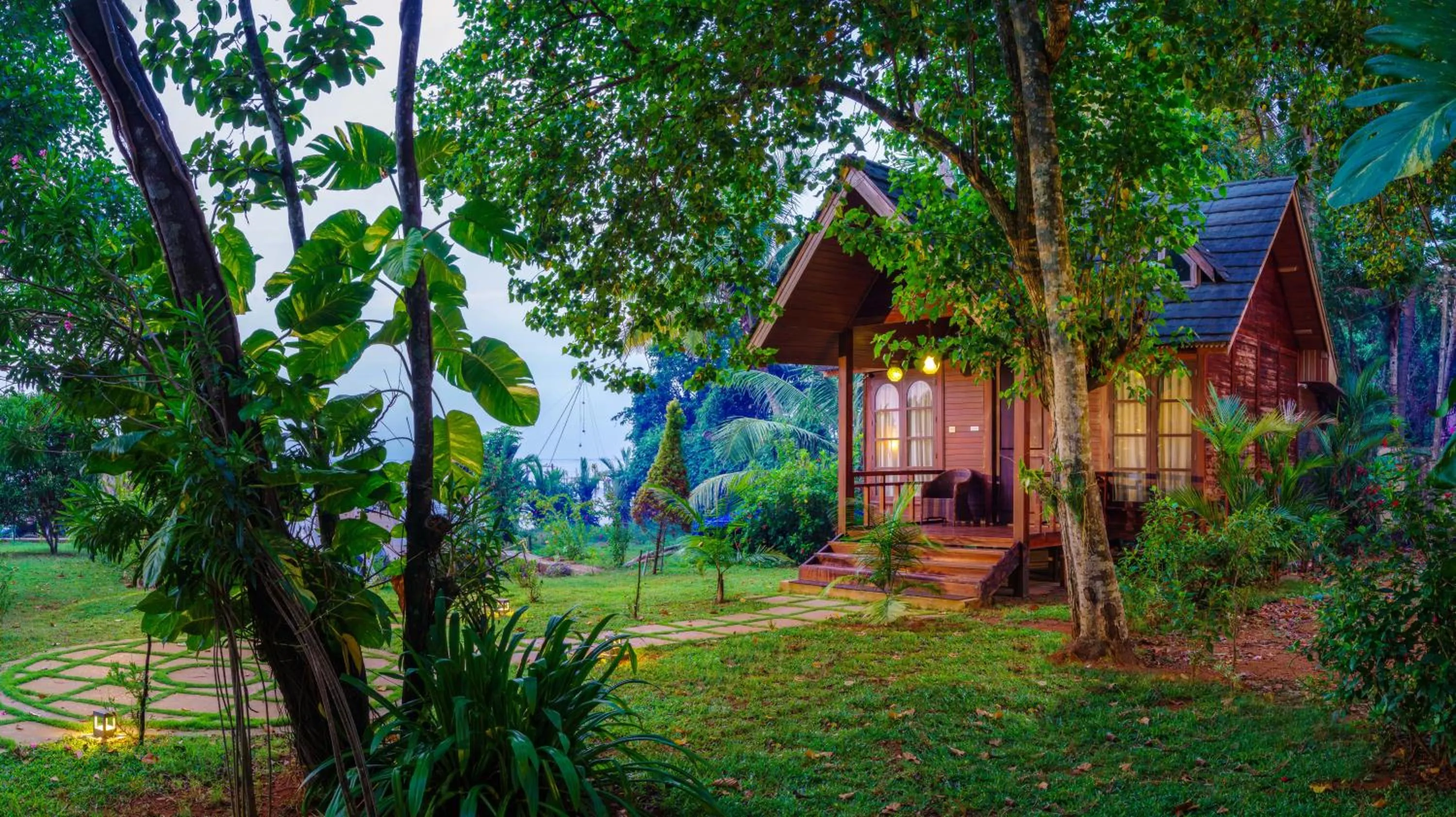 Superior King Room in Cyrus Resort