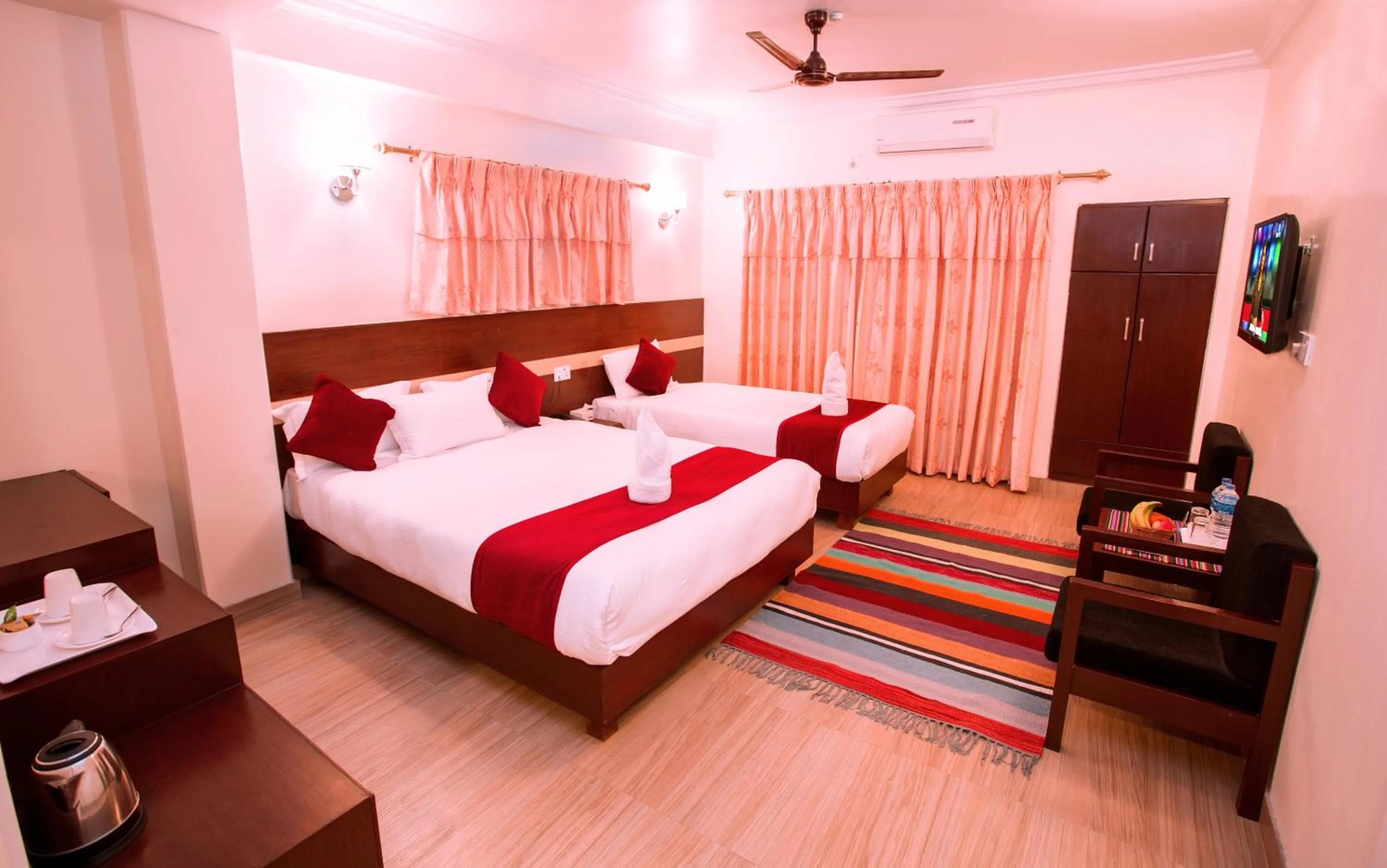 Deluxe Family Room - single occupancy in Hotel Spring