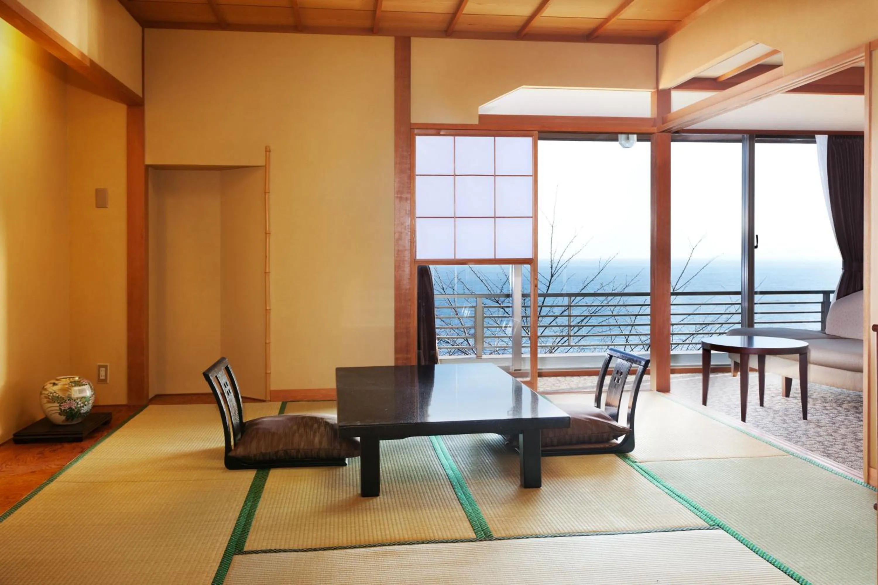 Japanese-Style Suite with Teppanyaki Course Dinner - Sea View in Kissho Caren