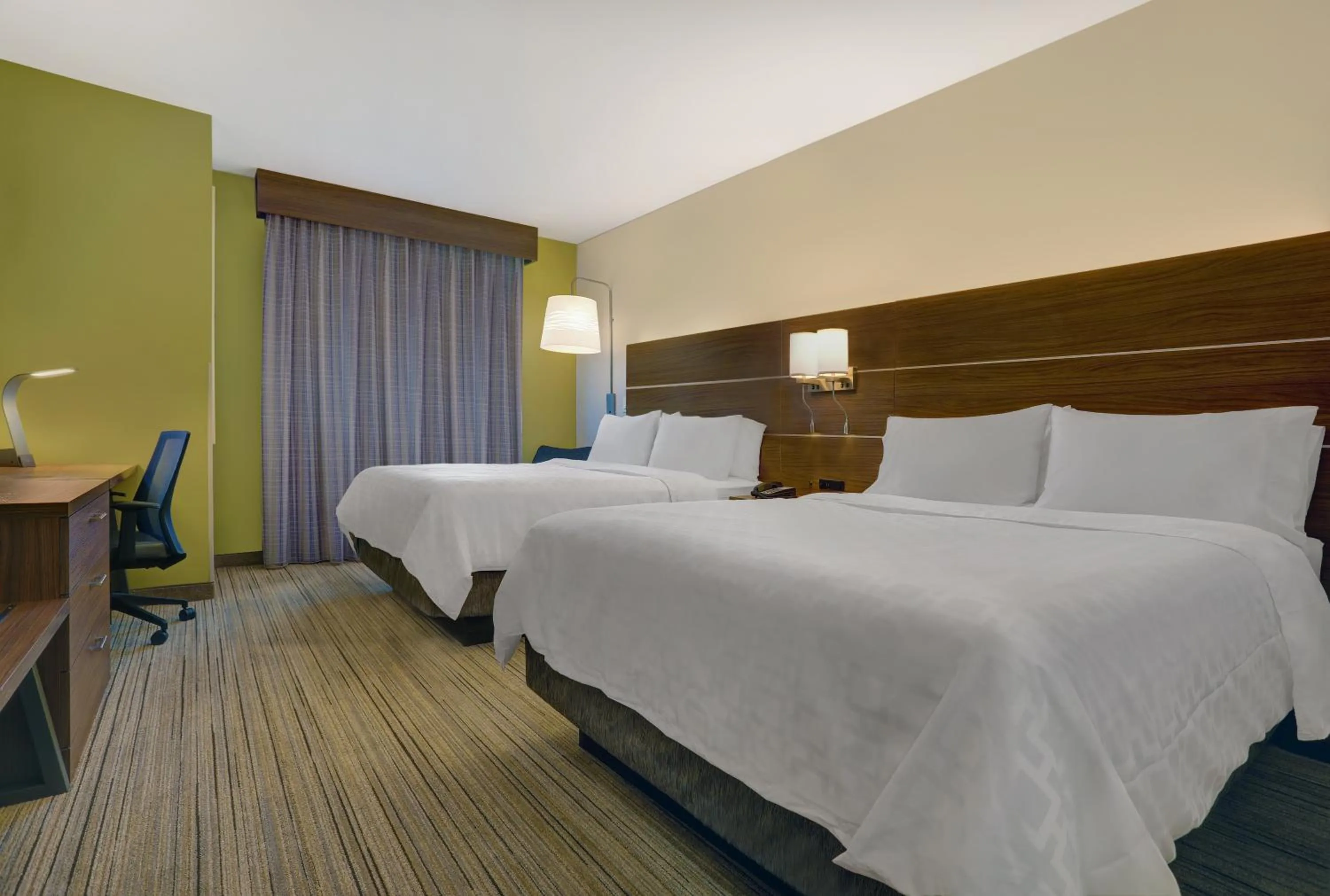 Standard Room with Two Queen Beds in Holiday Inn Express & Suites - Lenexa - Overland Park Area by IHG