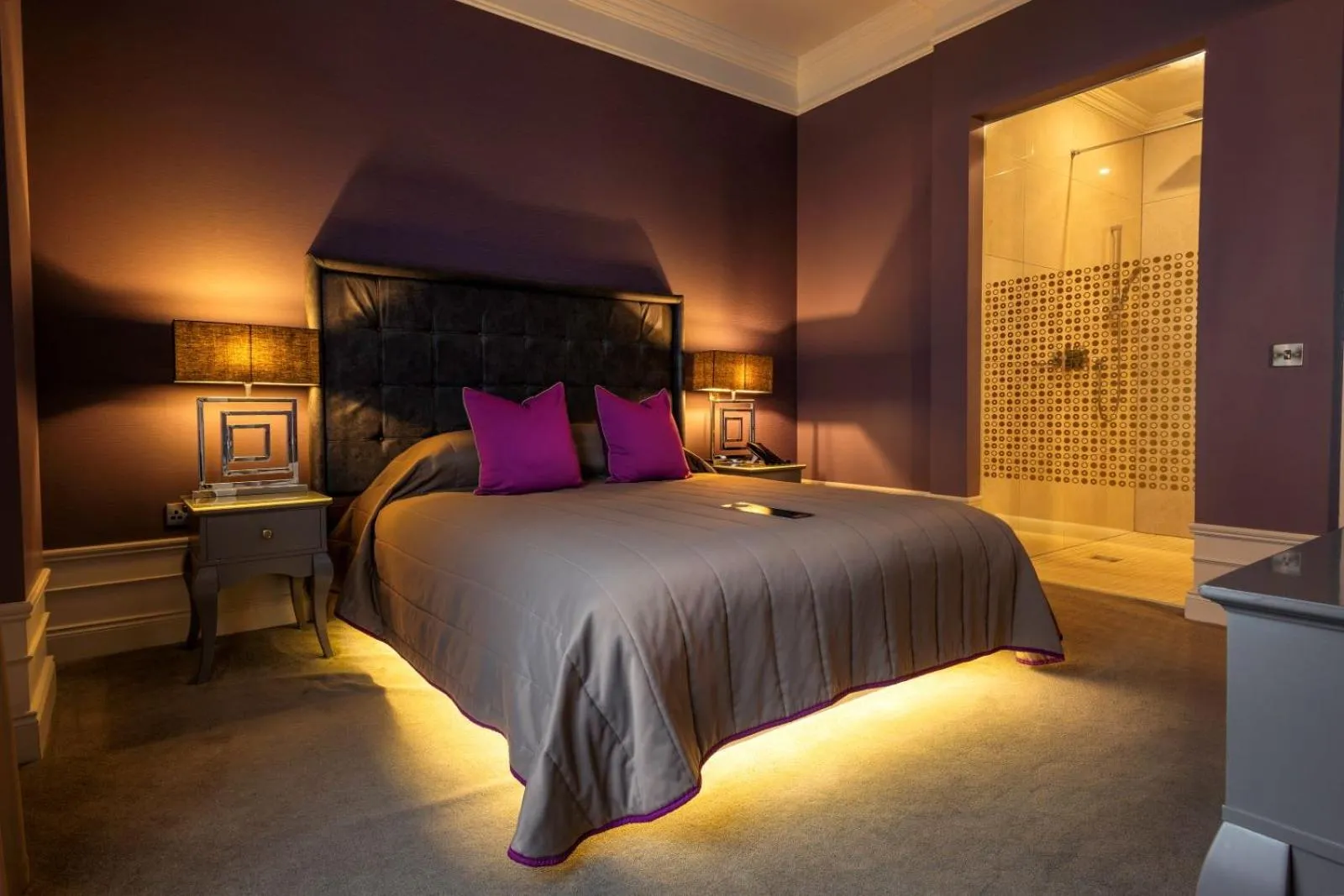 Suite in Midlands Park Hotel