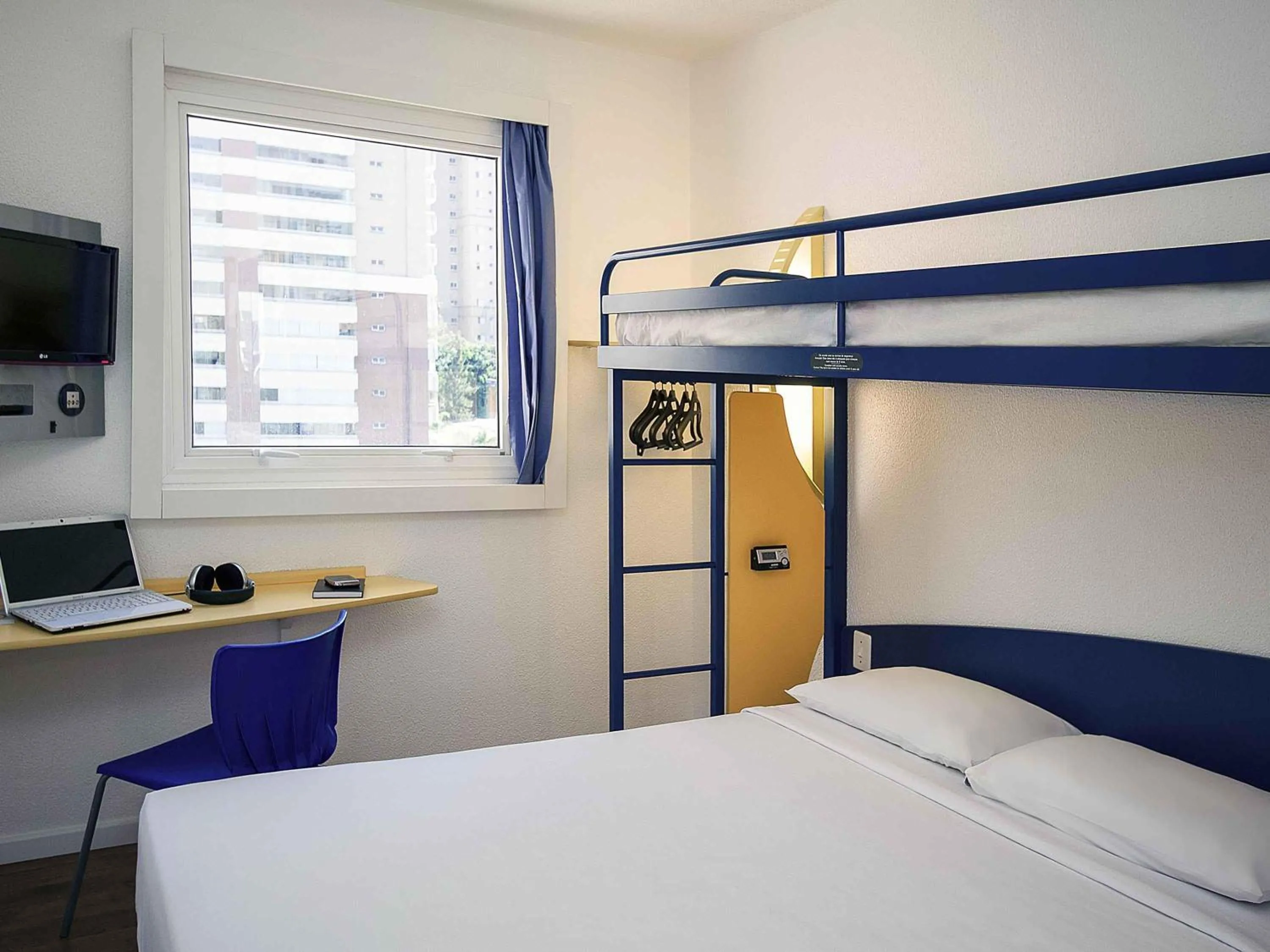 Standard Triple Room in ibis budget Sao Paulo Morumbi