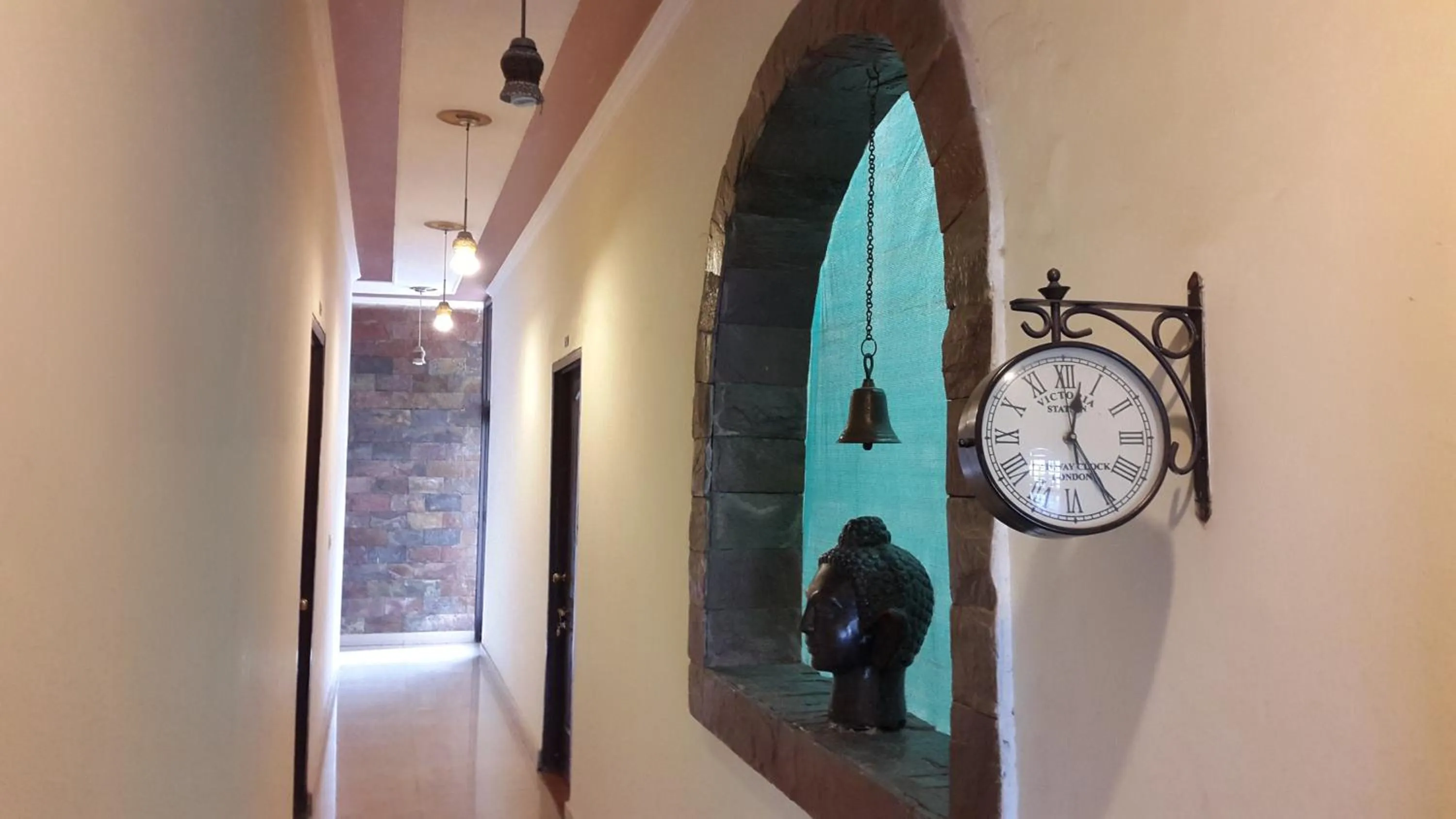 Budget Triple Room in Grace Home