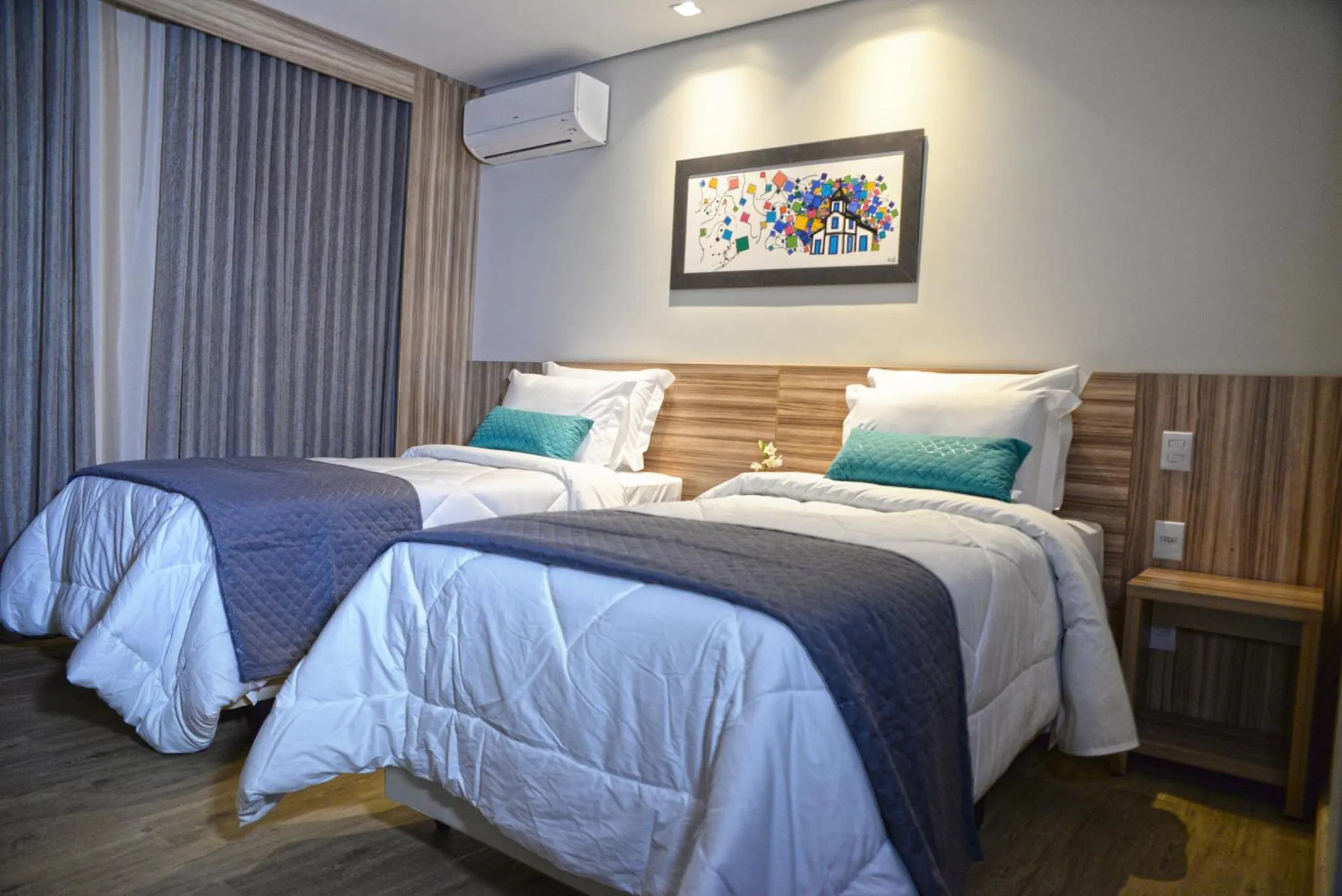 Standard Twin Room in Dubai Suites