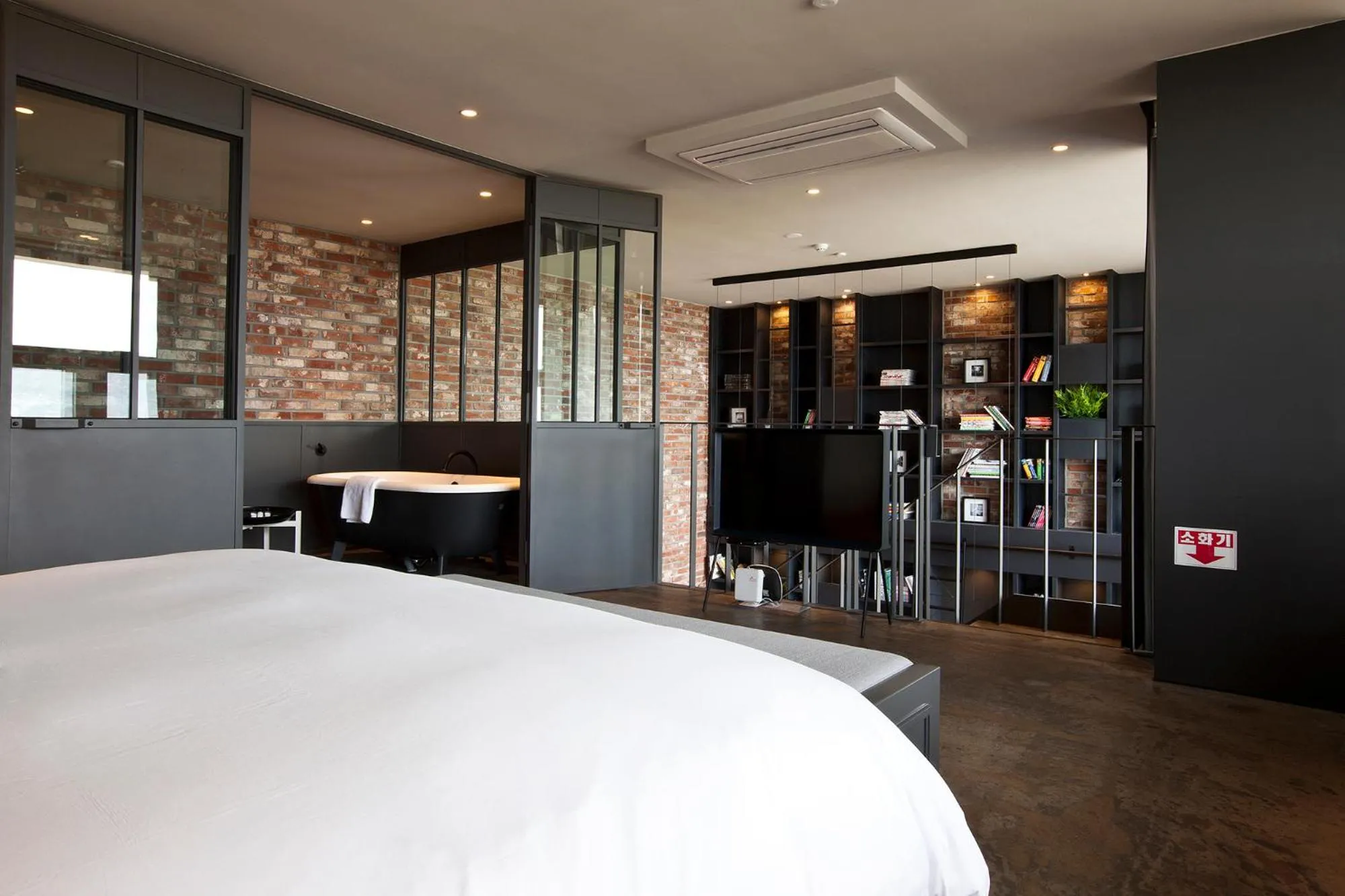 Duplex Plus in Playce Camp Jeju