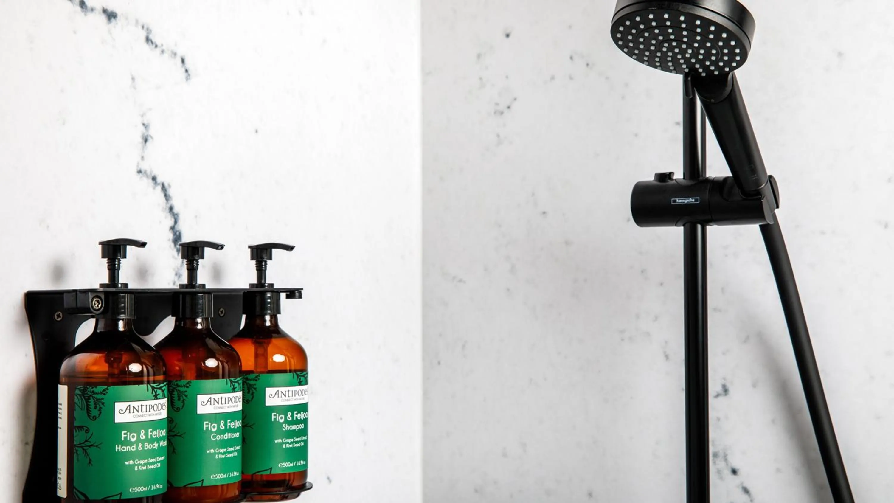 Premium King Room with Sofa Bed in Crowne Plaza Manchester Airport by IHG