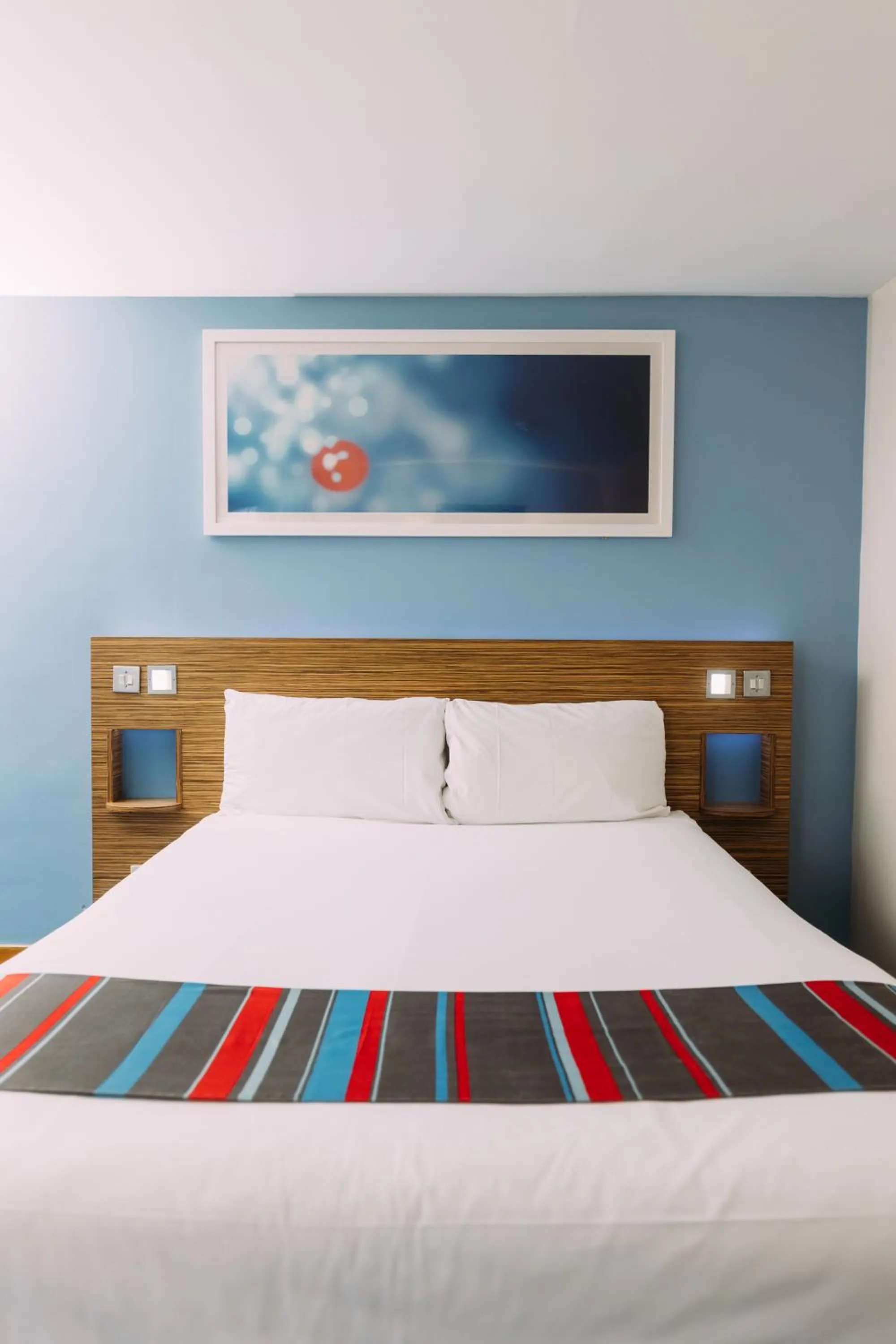 Double Room in Travelodge Belfast