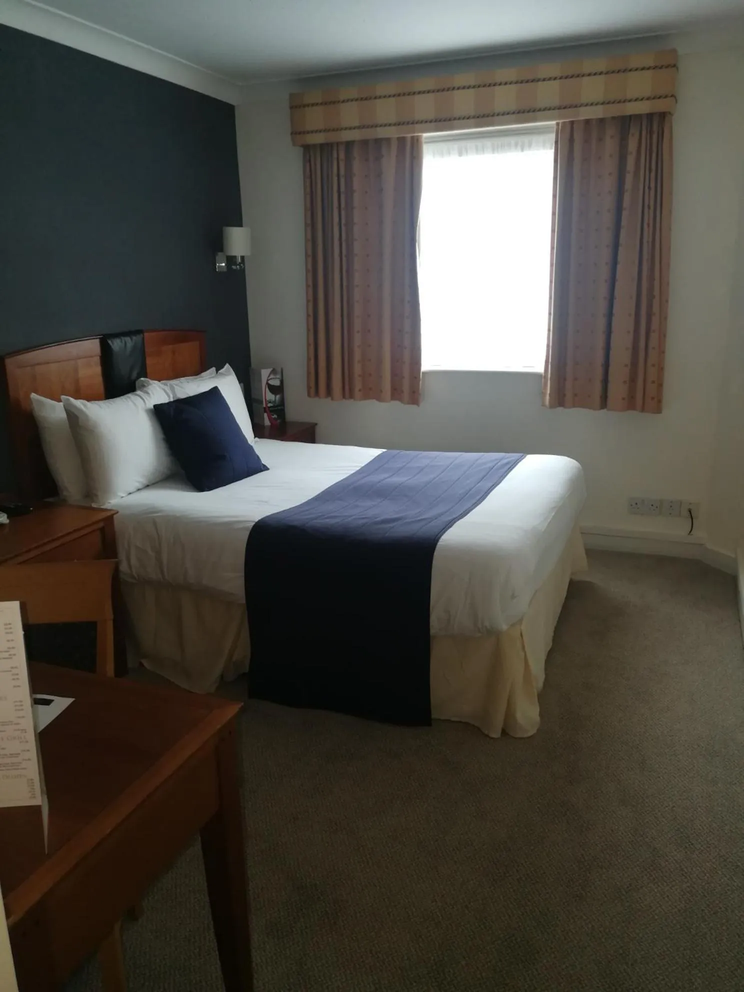 Small Double Room in Red Lion Hotel