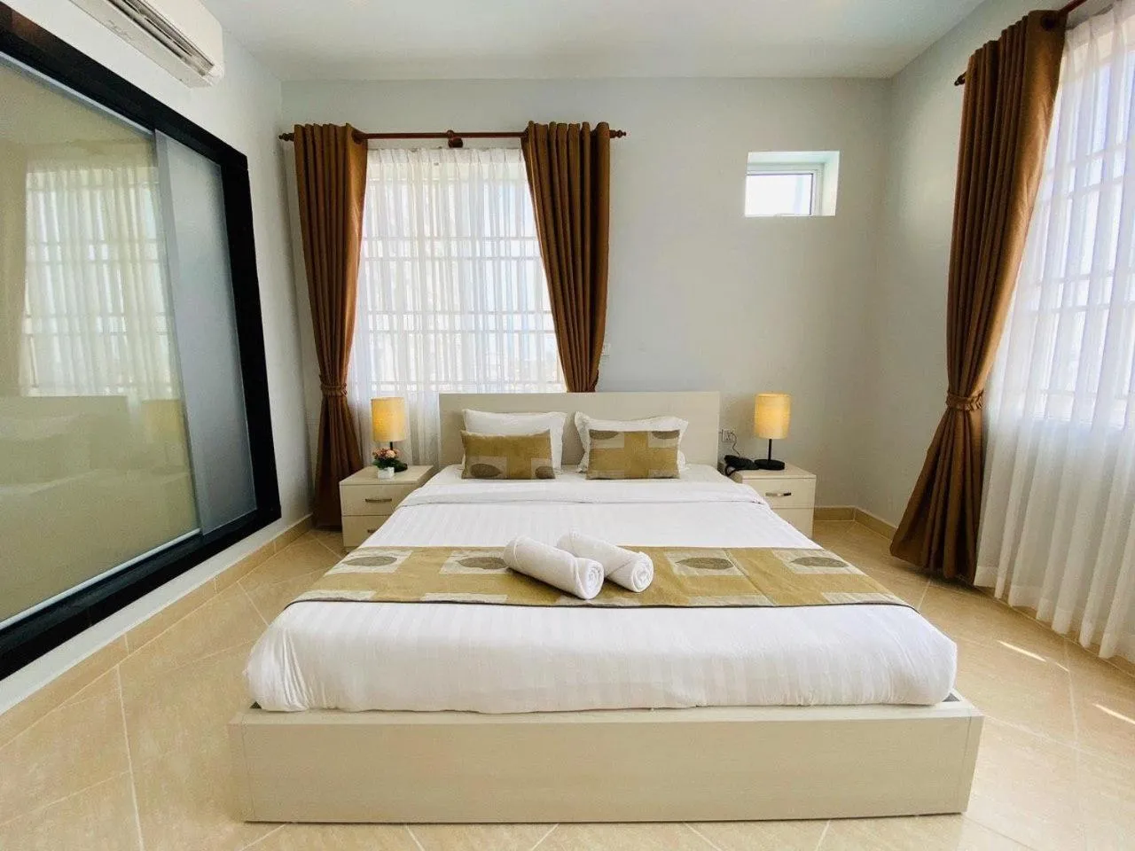 Standard Double Room in MekongView 1 CondoTel