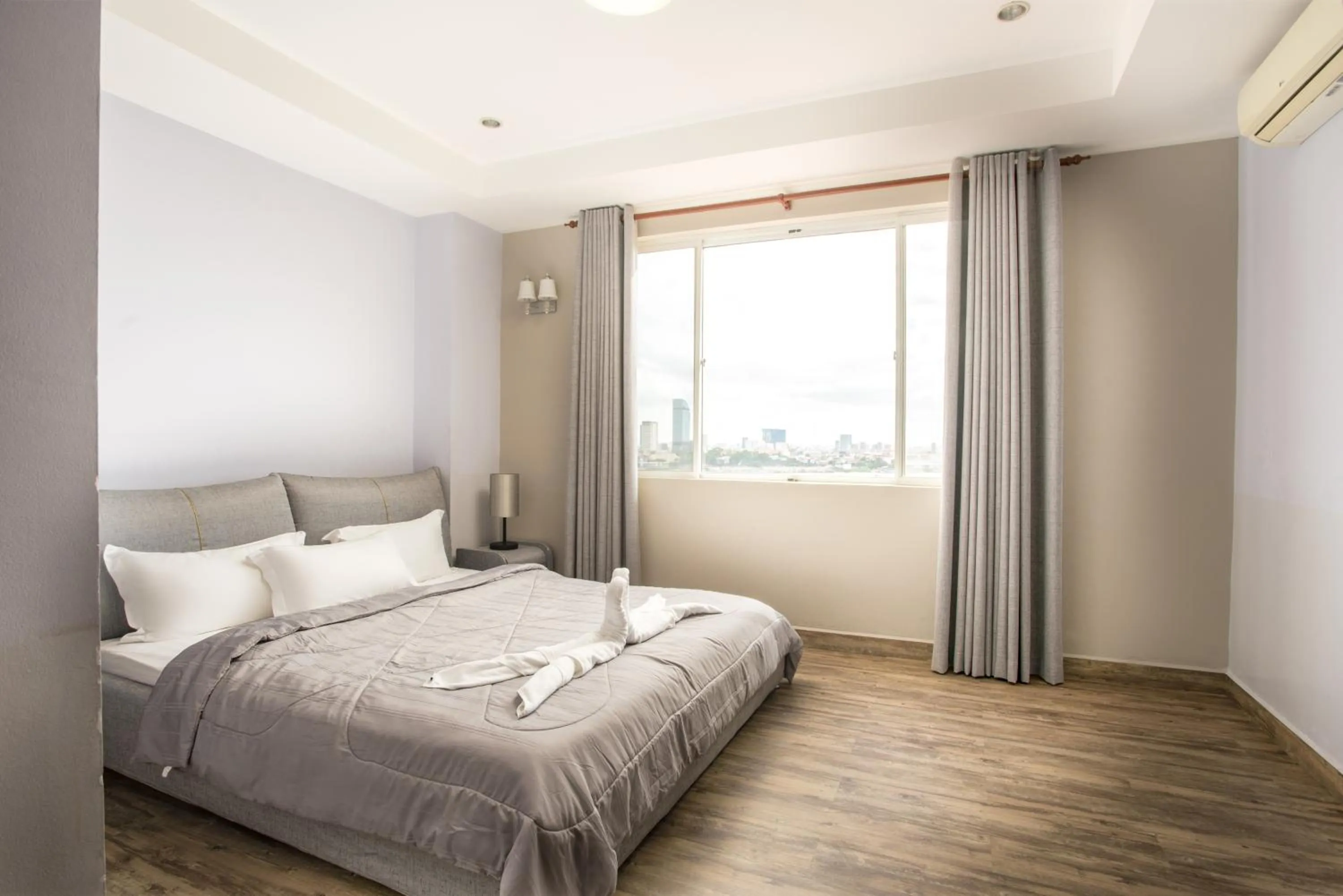 Three-Bedroom Apartment with View in MekongView 1 CondoTel