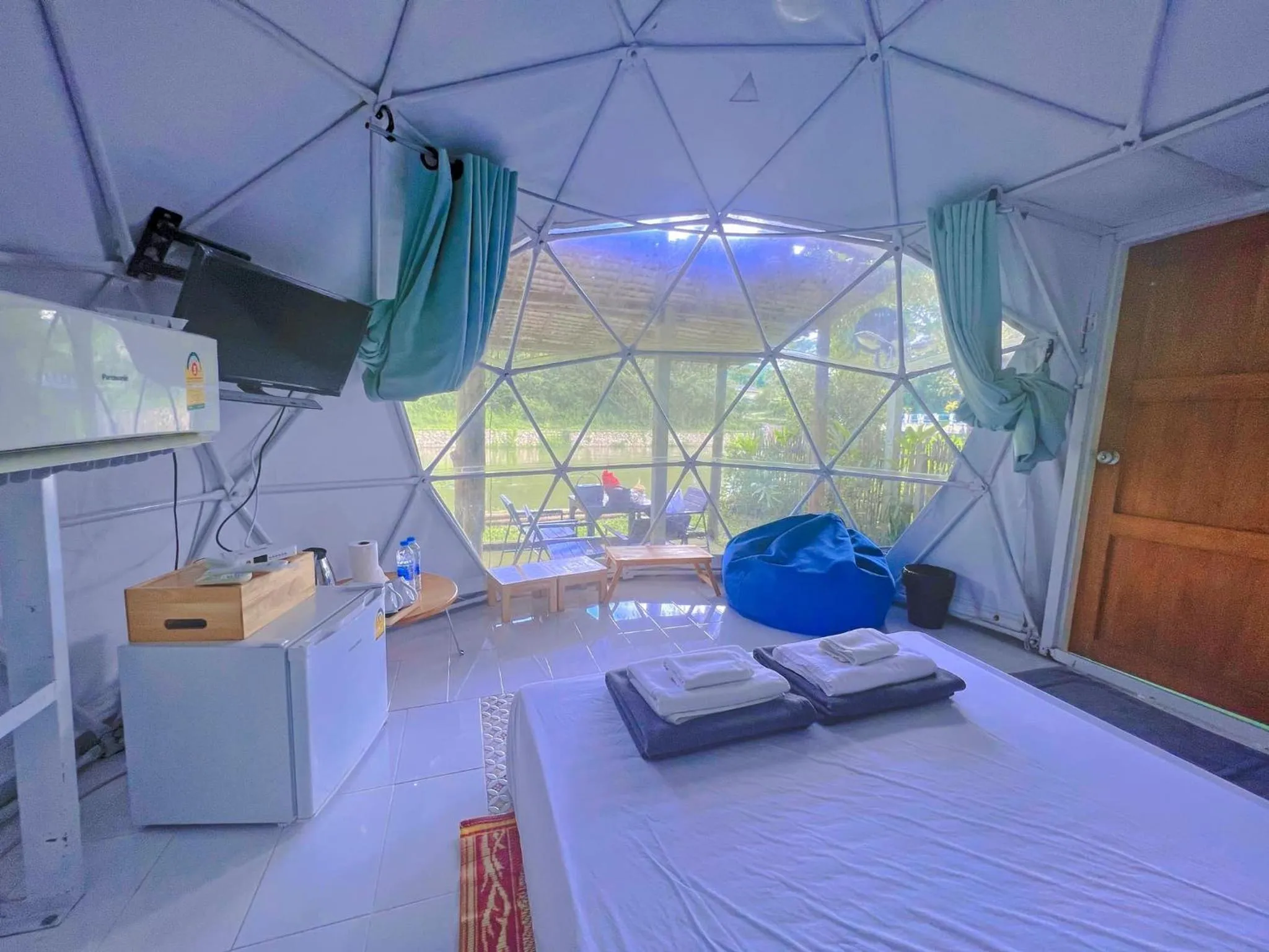 Bungalow - Water Front  in Narinfah Resort