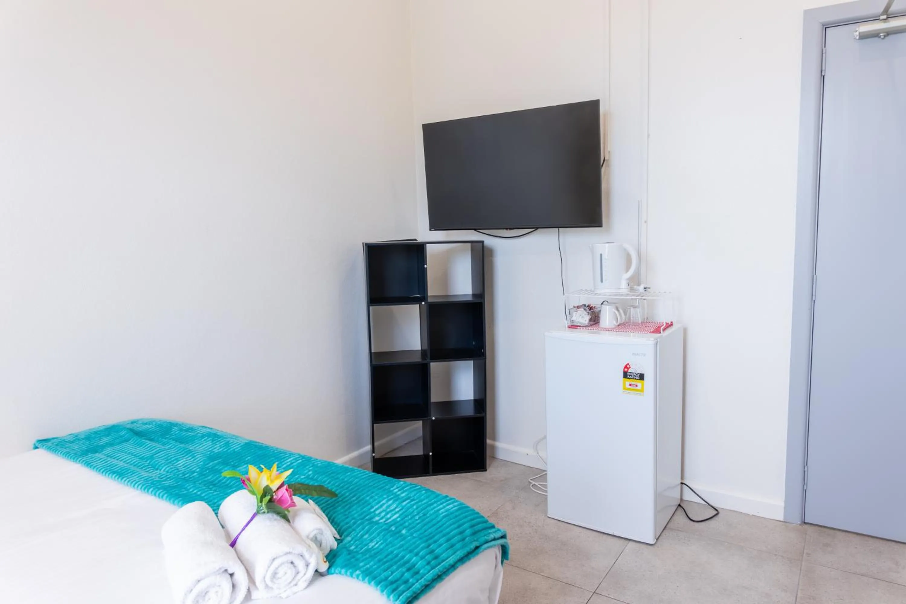 Queen Room in Exchange Hotel Goulburn