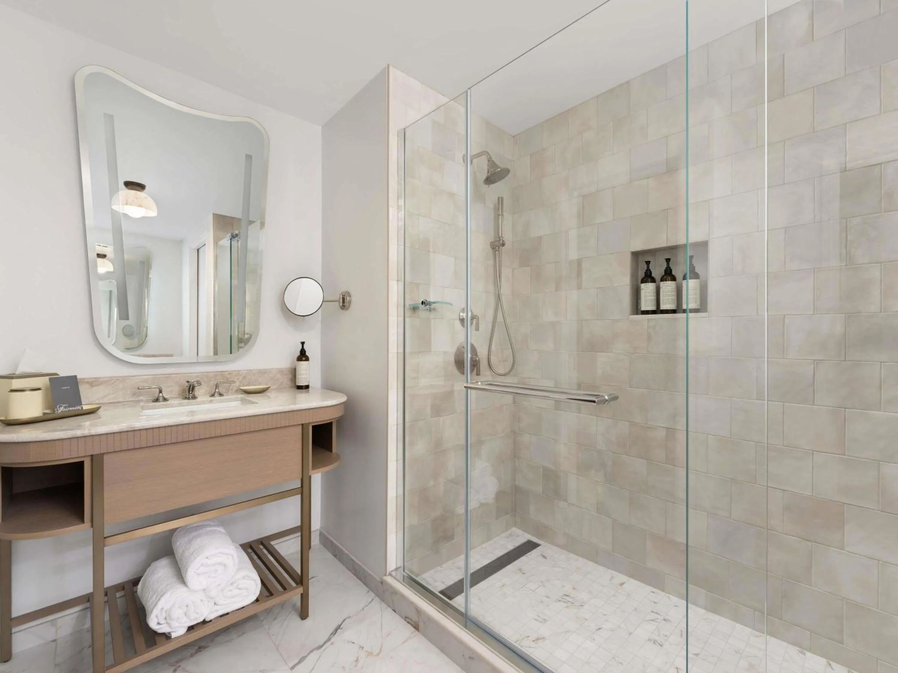 Fairmont Gold 1 King in Fairmont Chicago Millennium Park