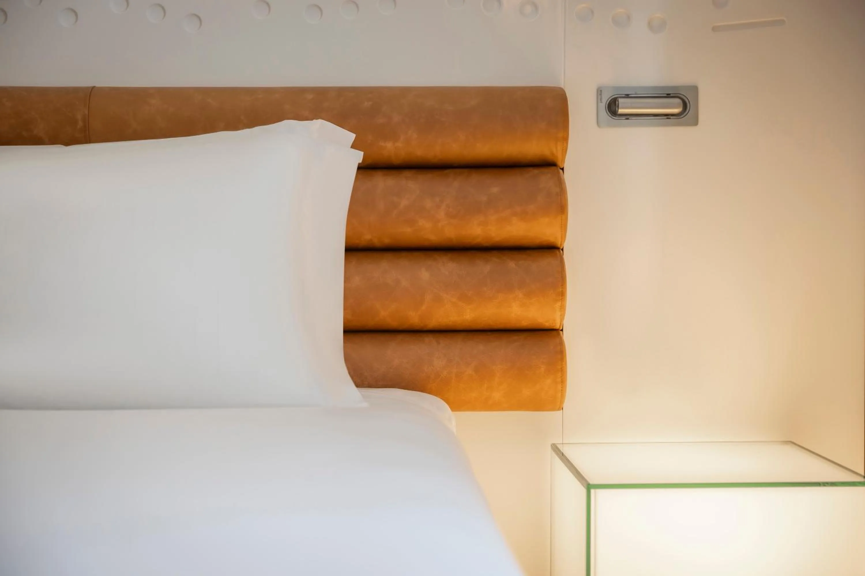 Deluxe Twin Room in The Morrison Dublin, Curio Collection by Hilton