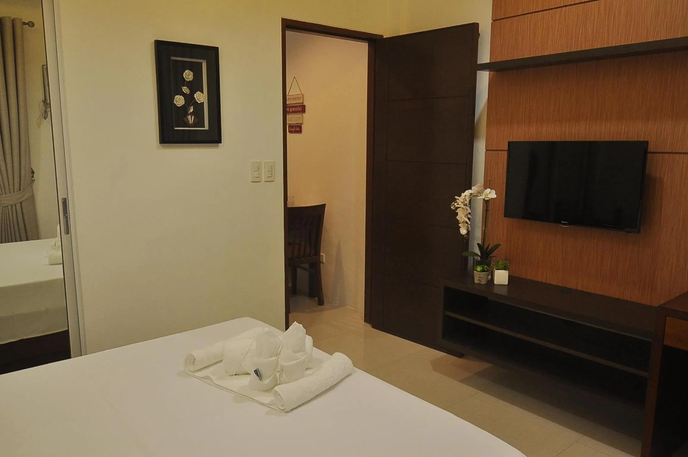 One-Bedroom Apartment in Rishan Village Residences