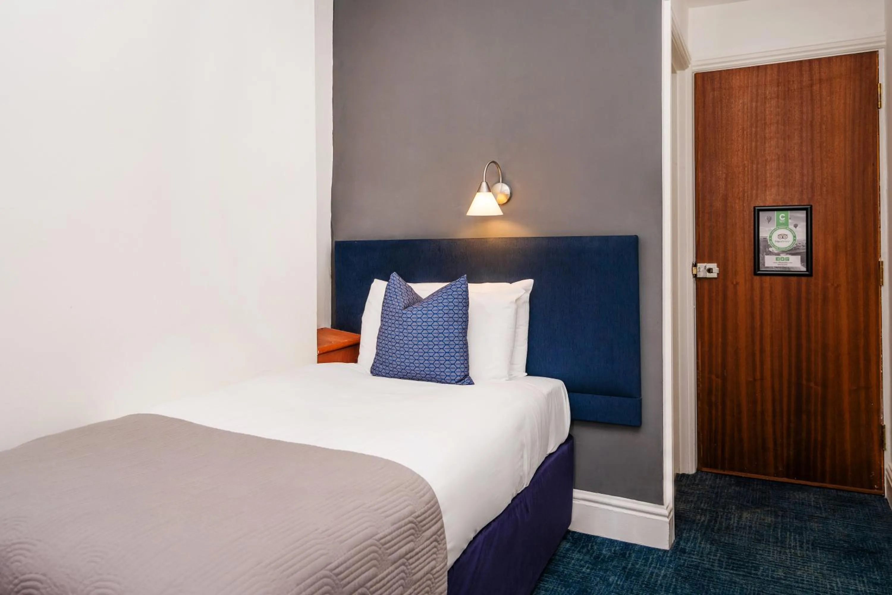 Single Room in The Washington