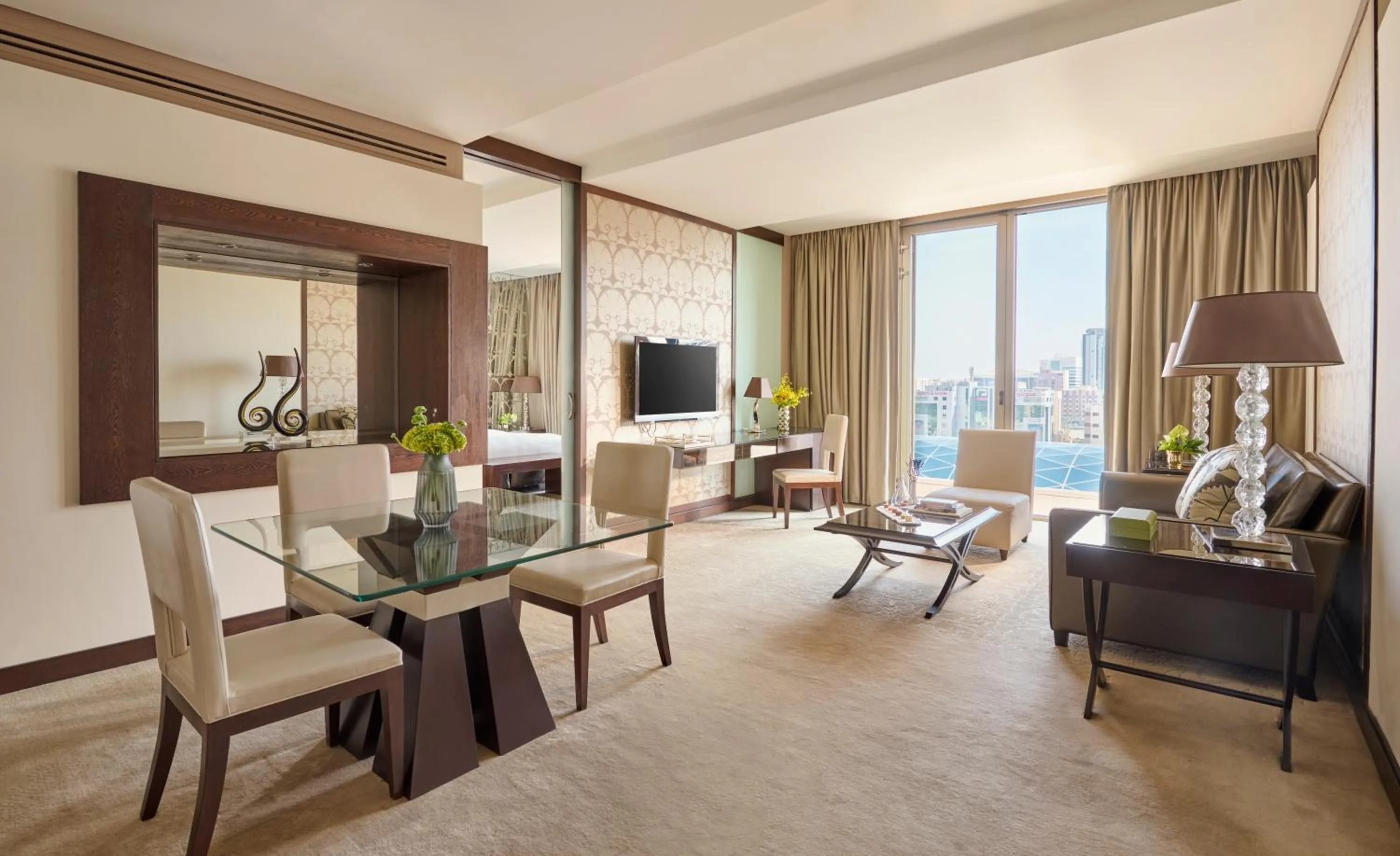 Deluxe Suite Twin in Mandarin Oriental Al Faisaliah, Riyadh
