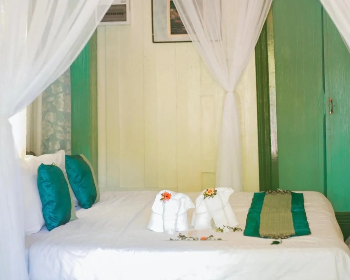 Deluxe Double Room with Balcony in The Antique Riverside Resort