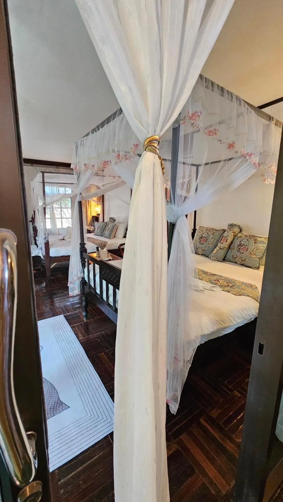 Family Room with Private Bathroom in The Antique Riverside Resort