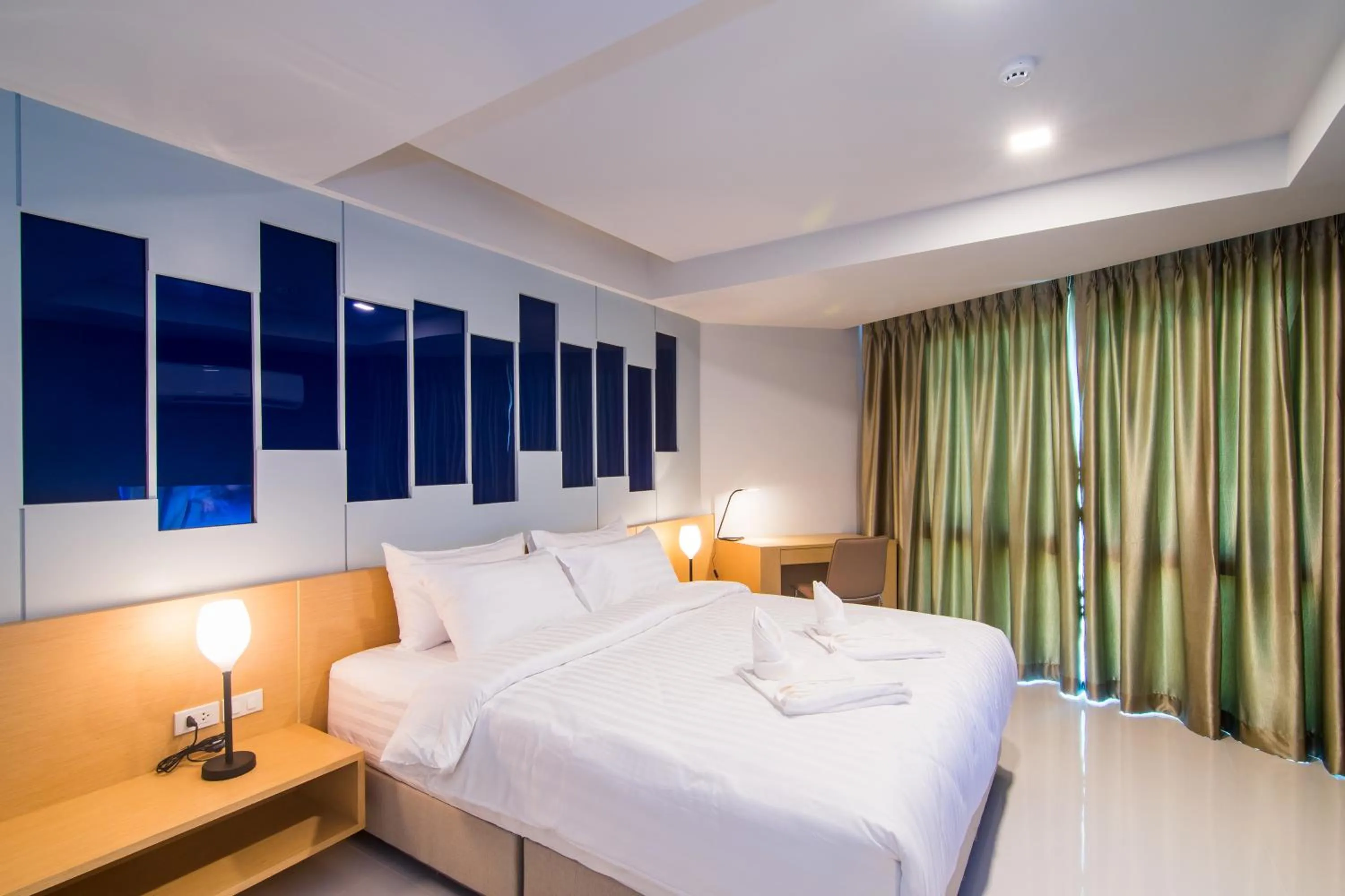 Superior King Room in The Peak