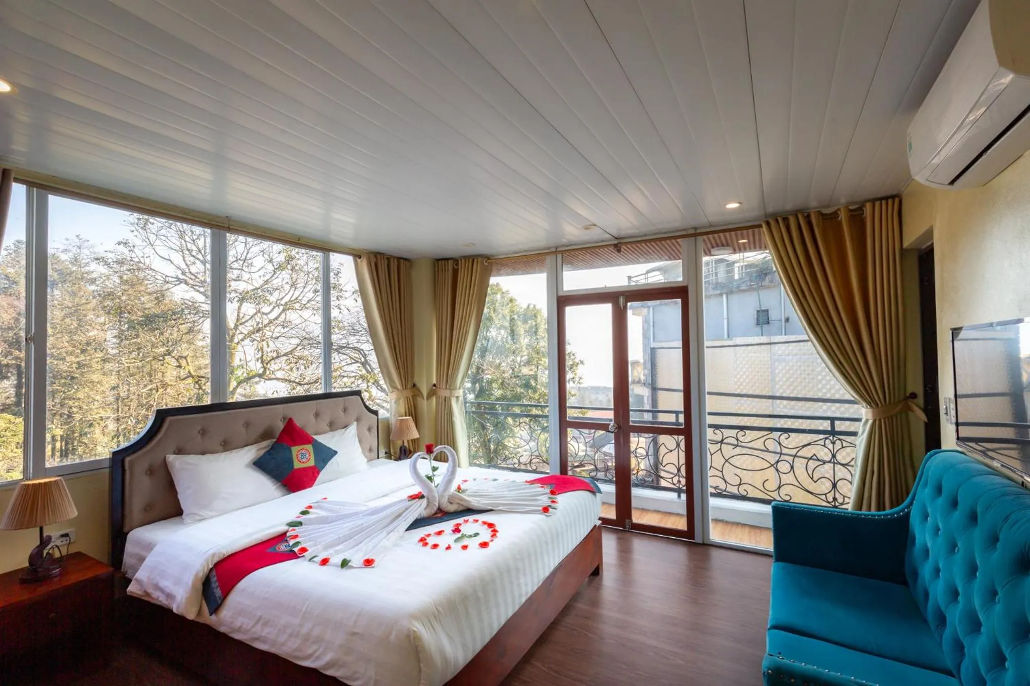 Suite with Mountain View in Sapa Hidden Gem Hotel & Spa