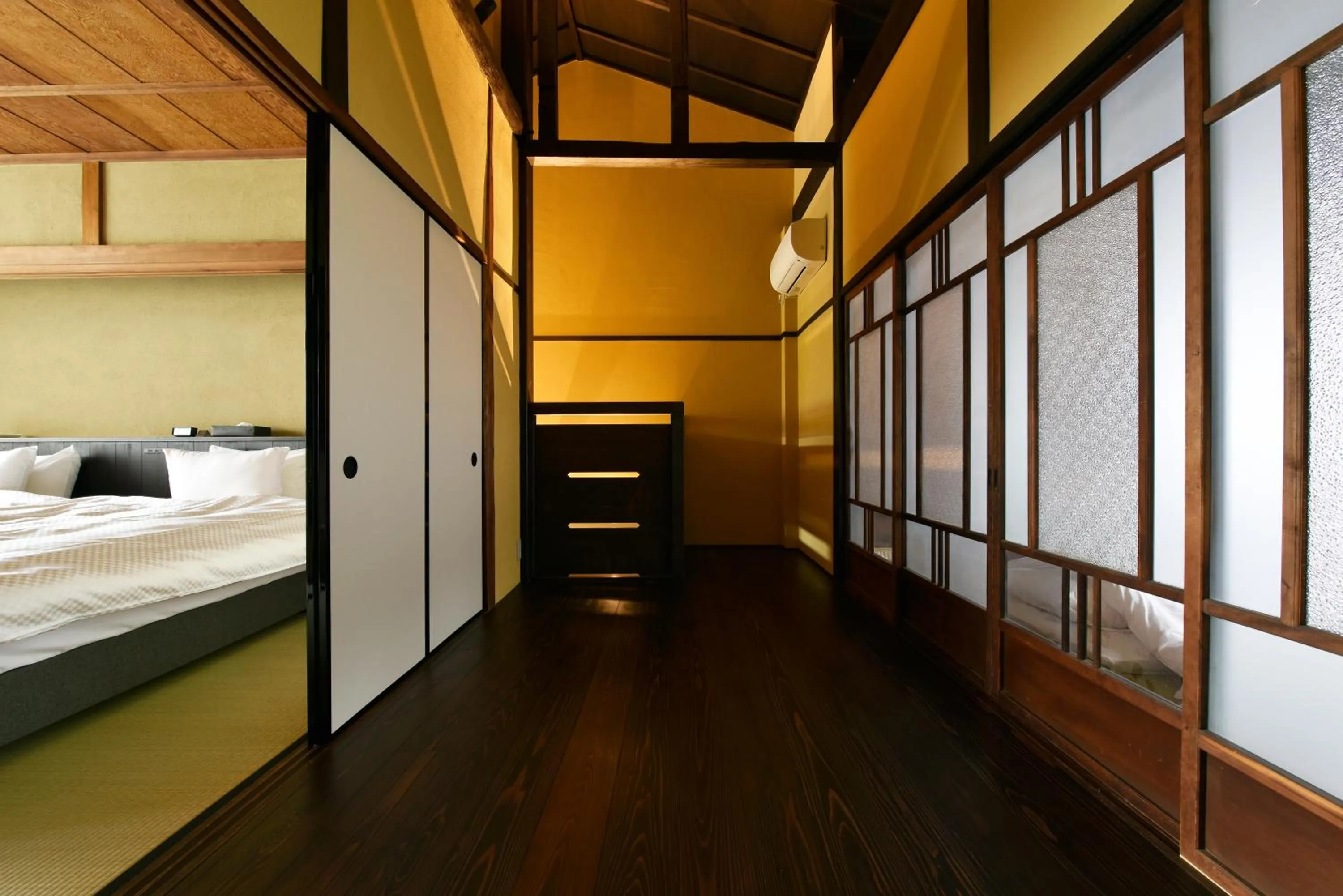 Two-Bedroom Townhouse in Kuraya Senbonsanjo