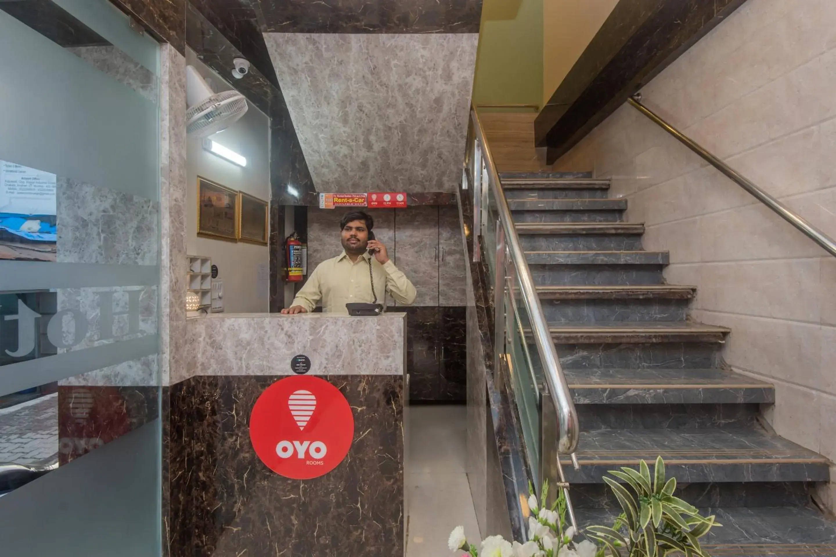 Super Hotel O Golden Nest Near Chhatrapati Shivaji International Airport Super Hotel O Golden Nest Near Chhatrapati Shivaji International Airport