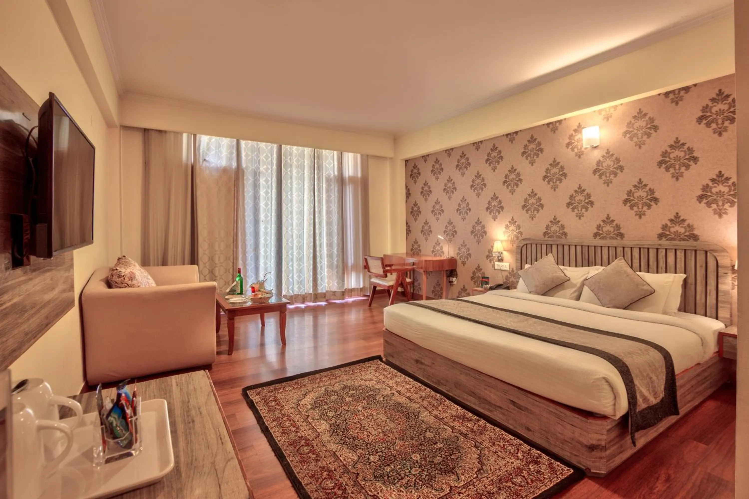 Deluxe Room in Snow Flakes Resort And Spa Centrally Heated Luxury Resort