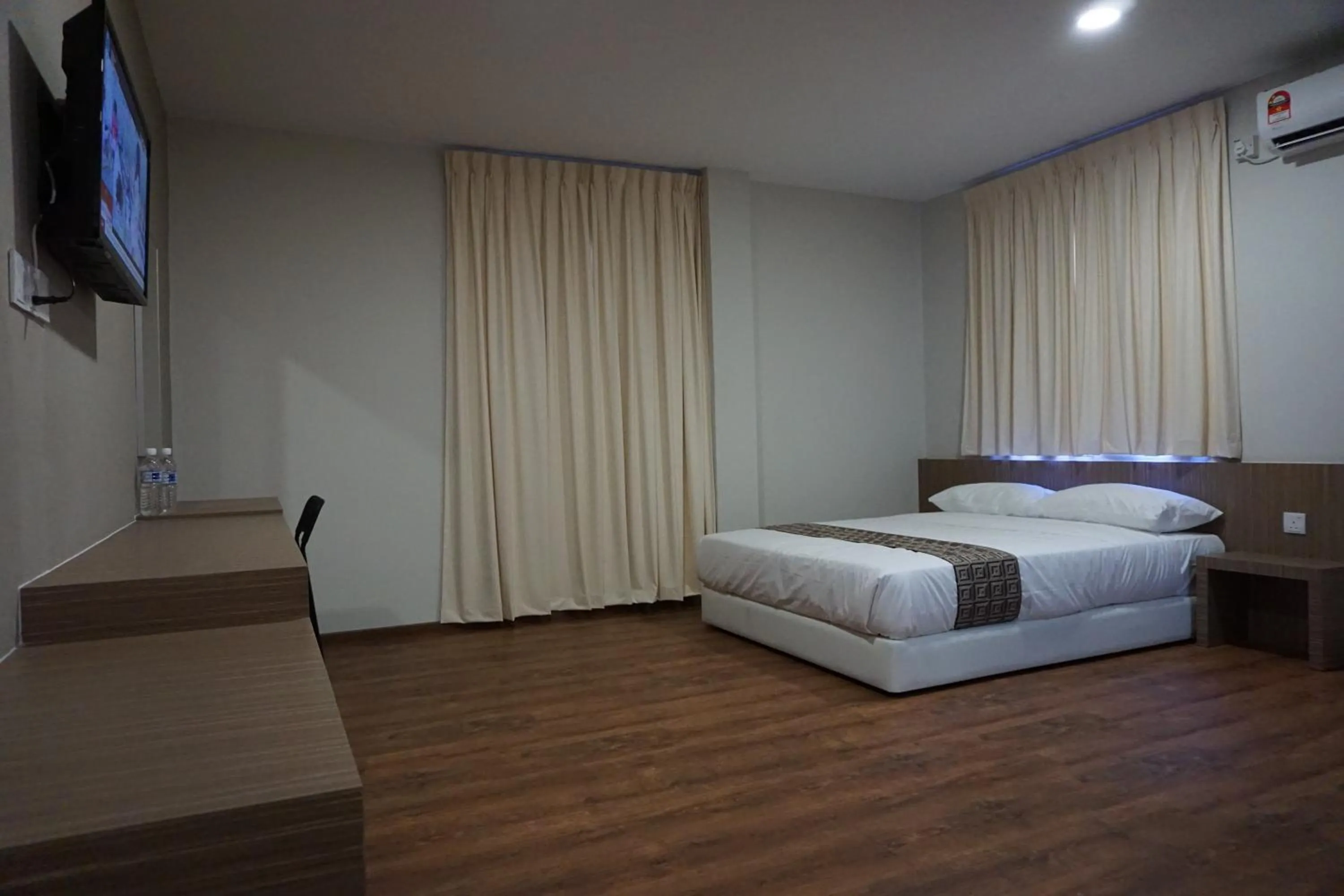 Large Double Room in Yew Hotel