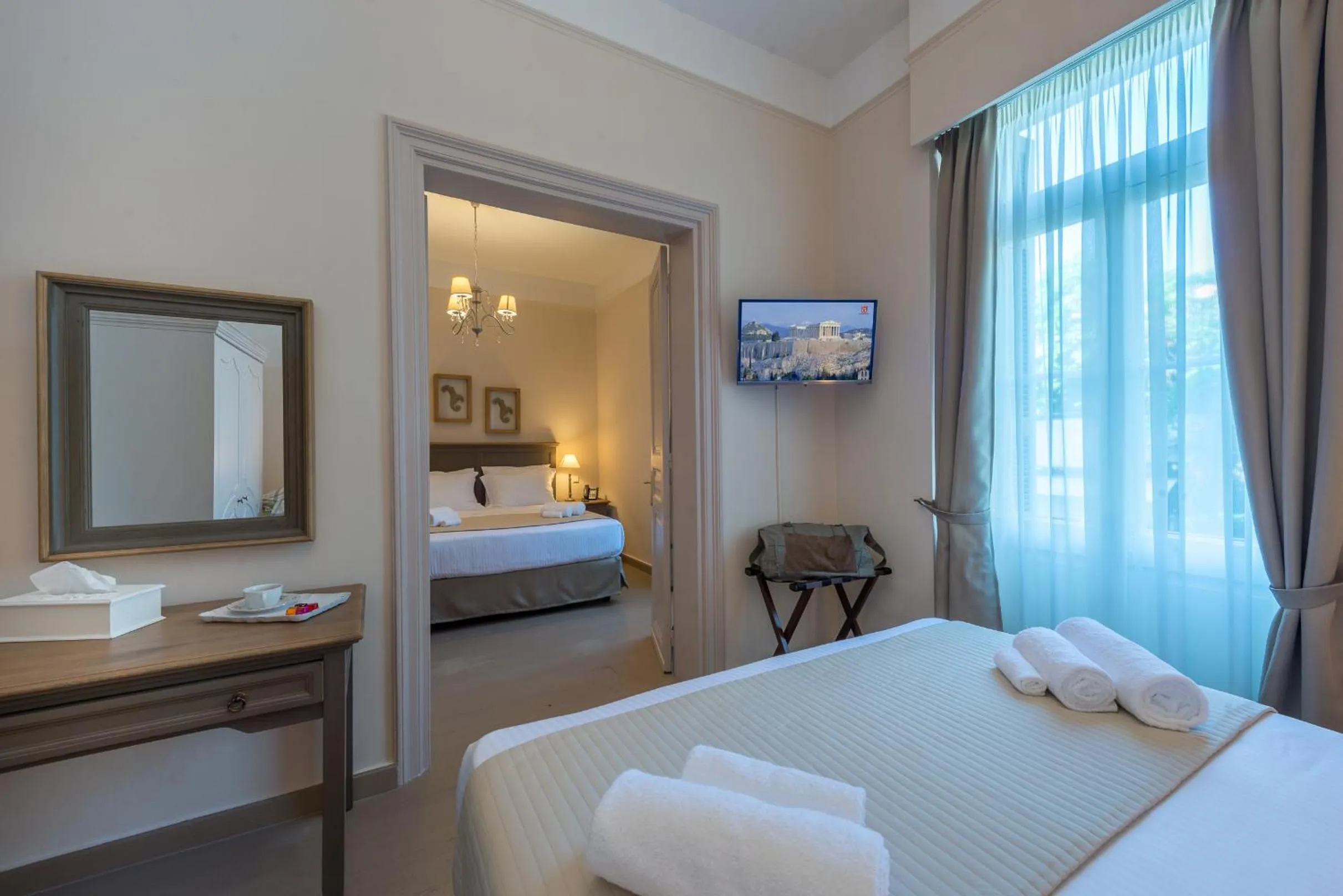 Deluxe Quadruple Room with Square View in Palladian Home