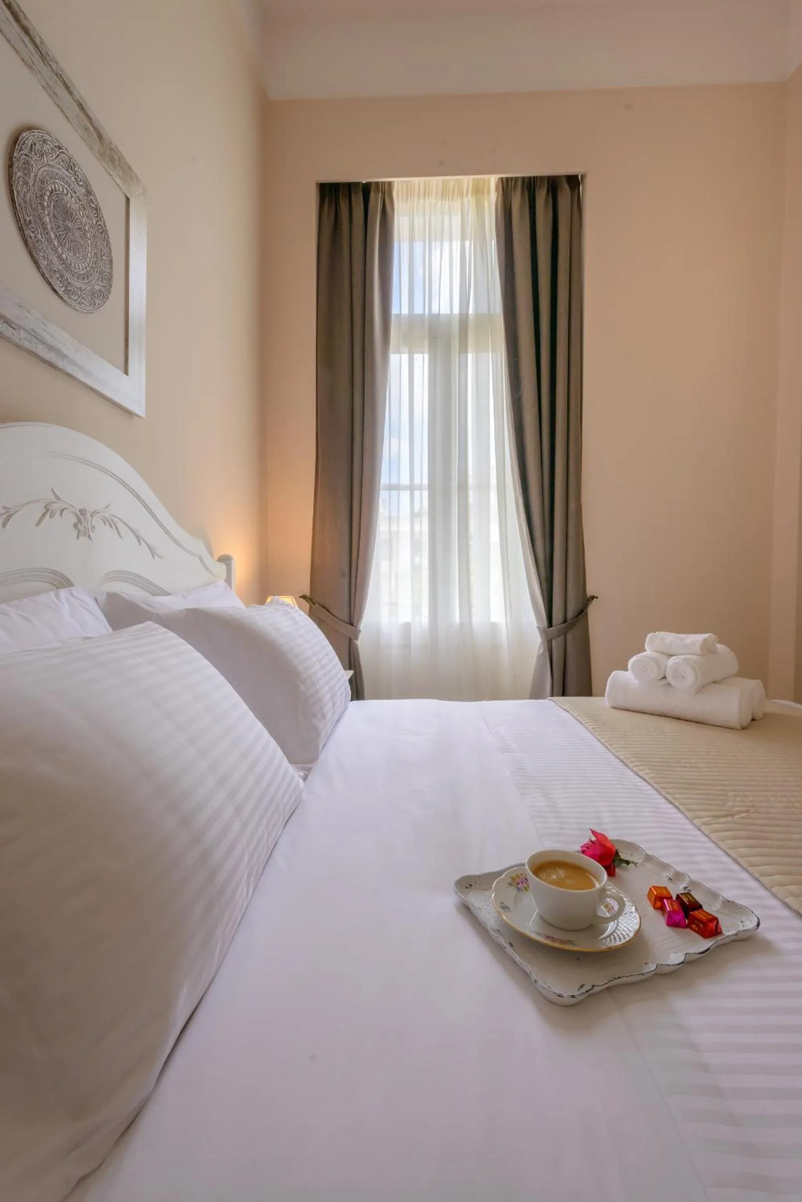 Standard Double Room in Palladian Home