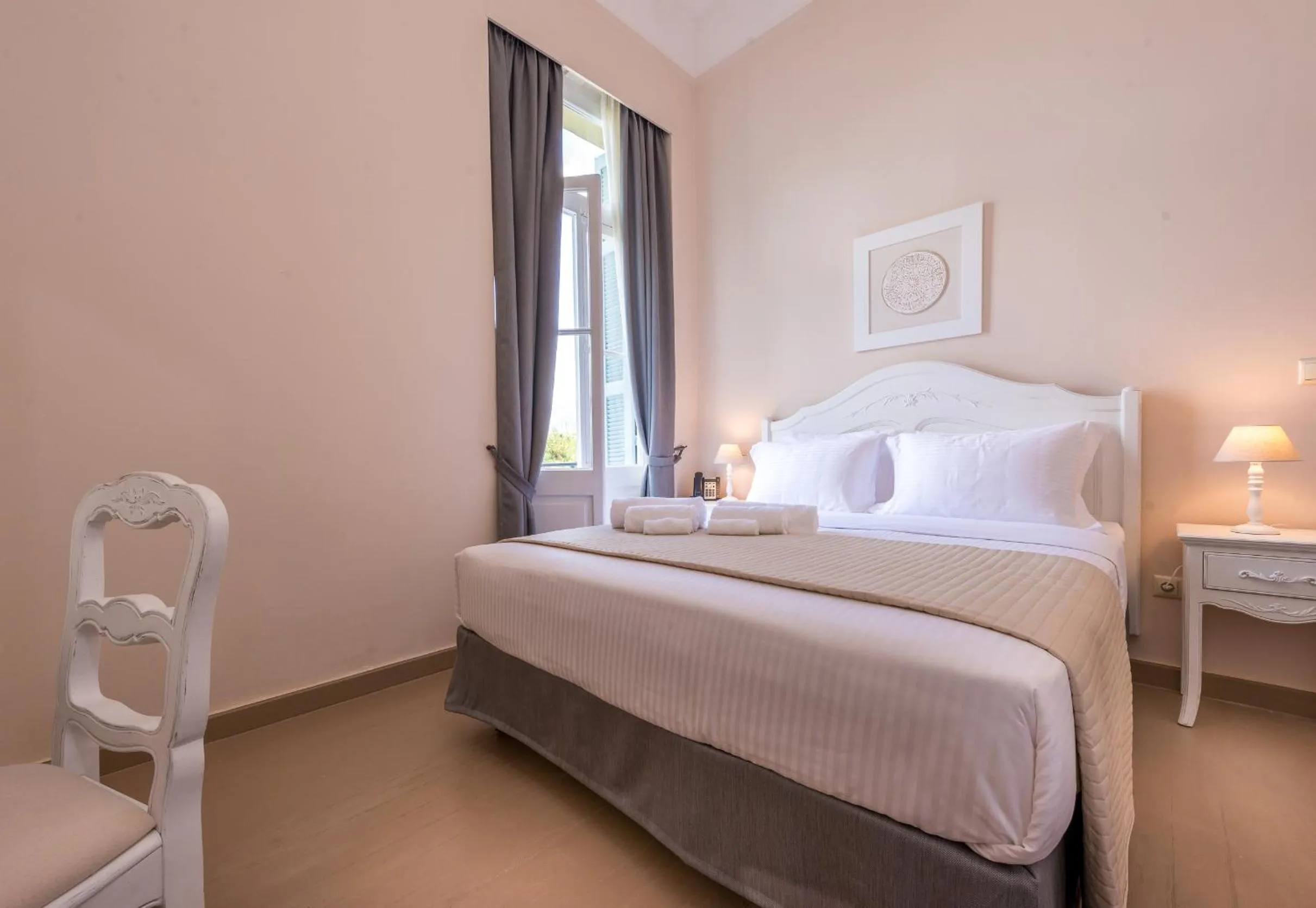 Superior Double Room with Balcony in Palladian Home