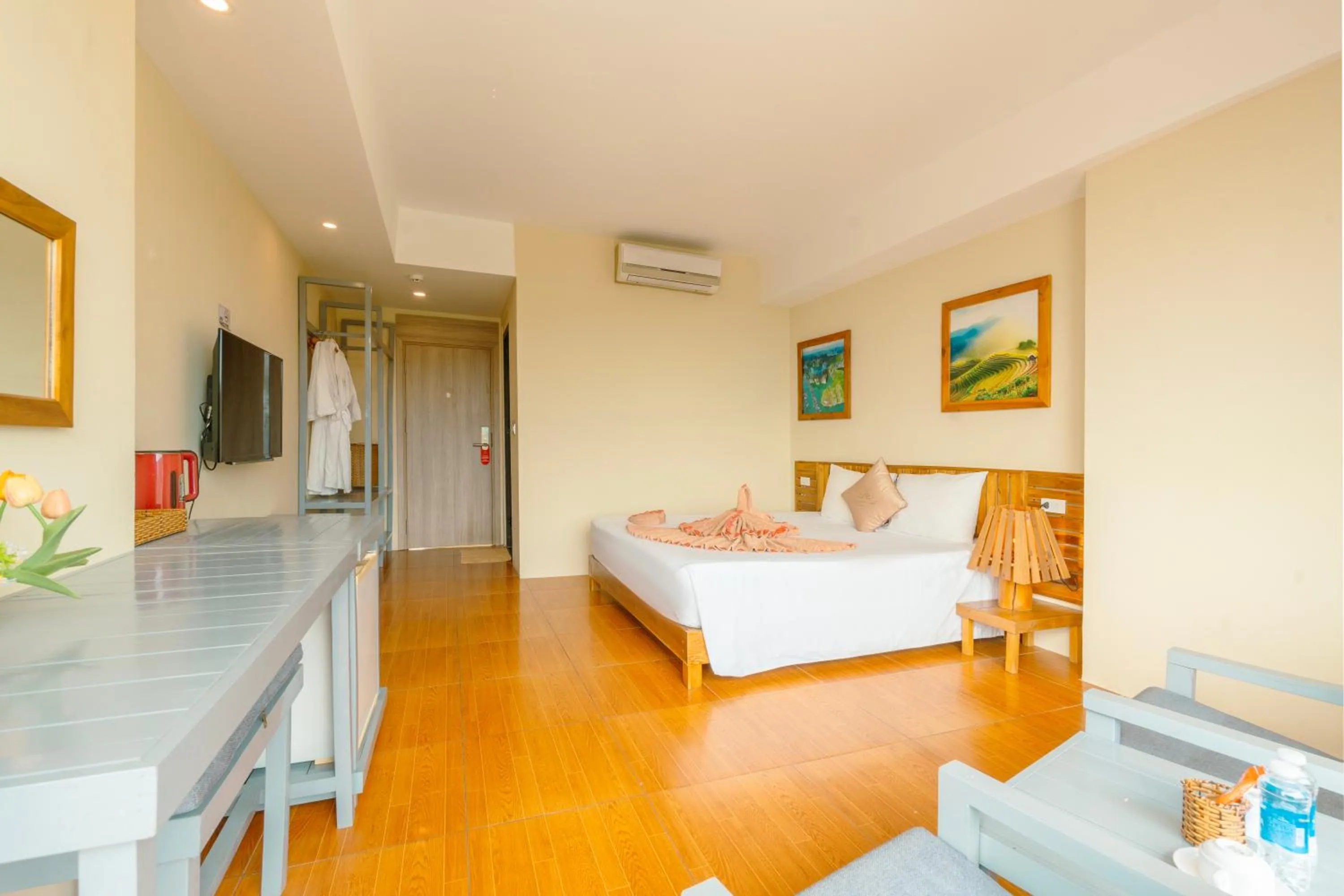 Deluxe Double or Twin Room with Ocean View in Golden Daisy Hotel Phu Quoc