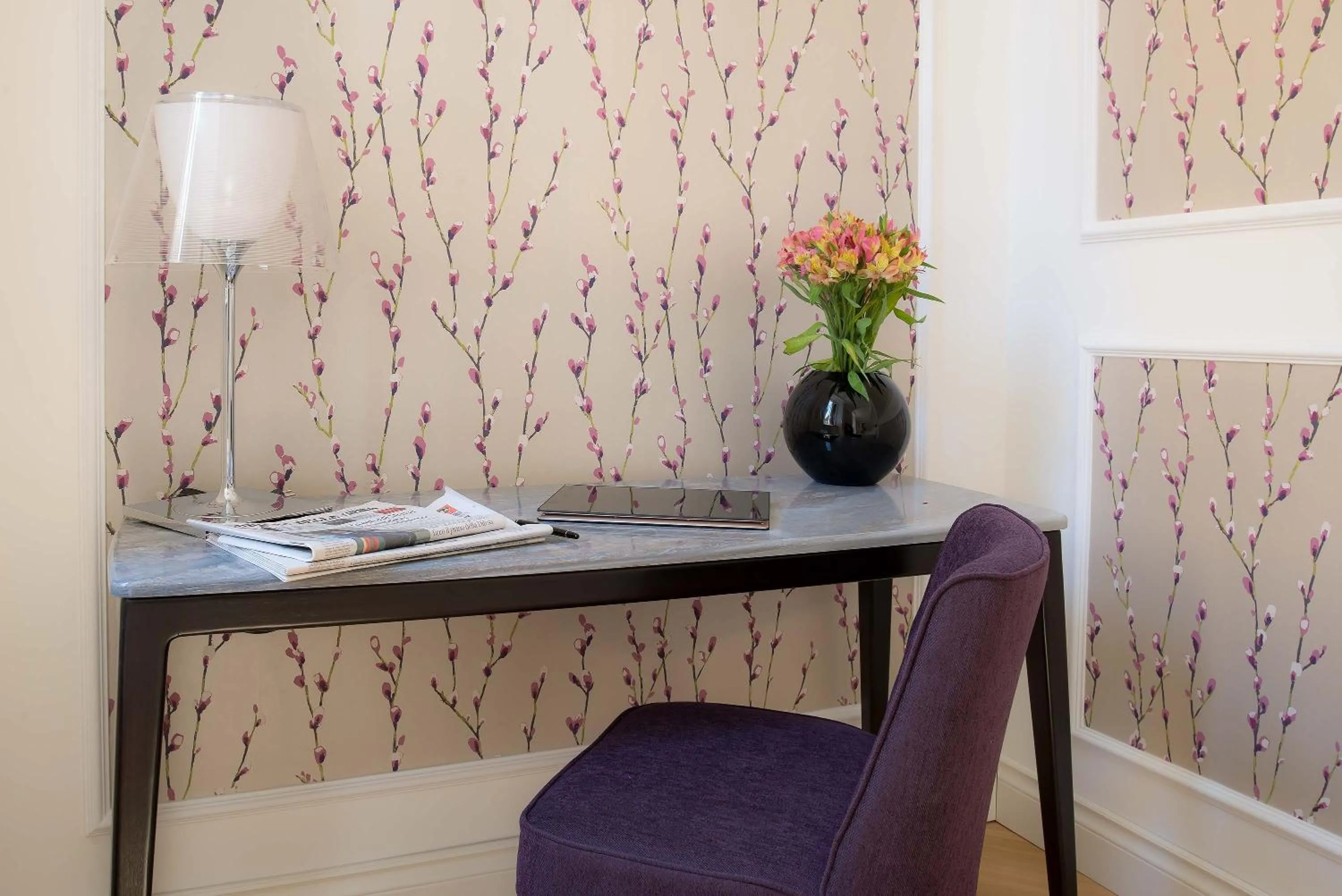 Standard Triple Room in Hotel Damaso