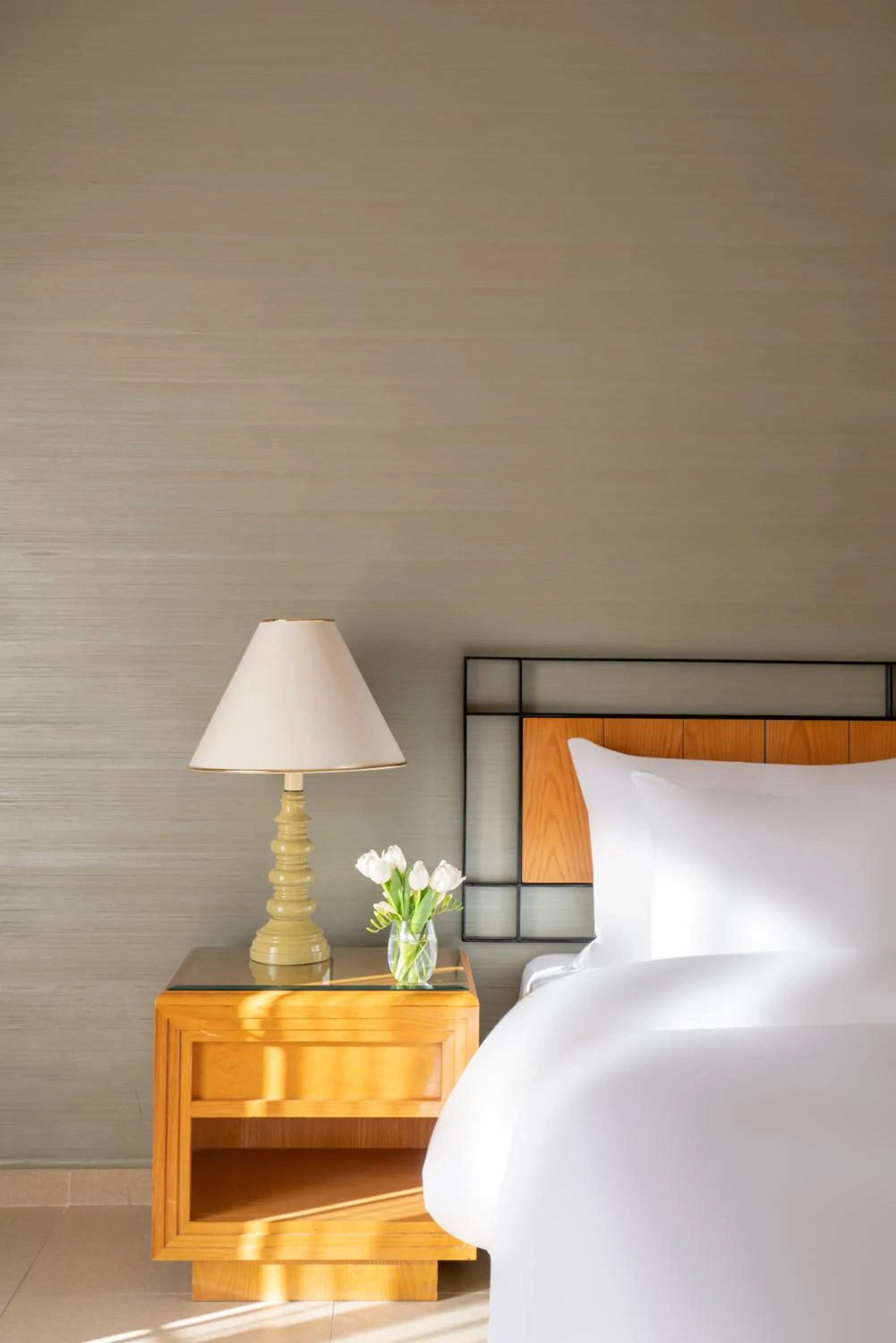 Classic Twin Room in Mövenpick Nabatean Castle Hotel