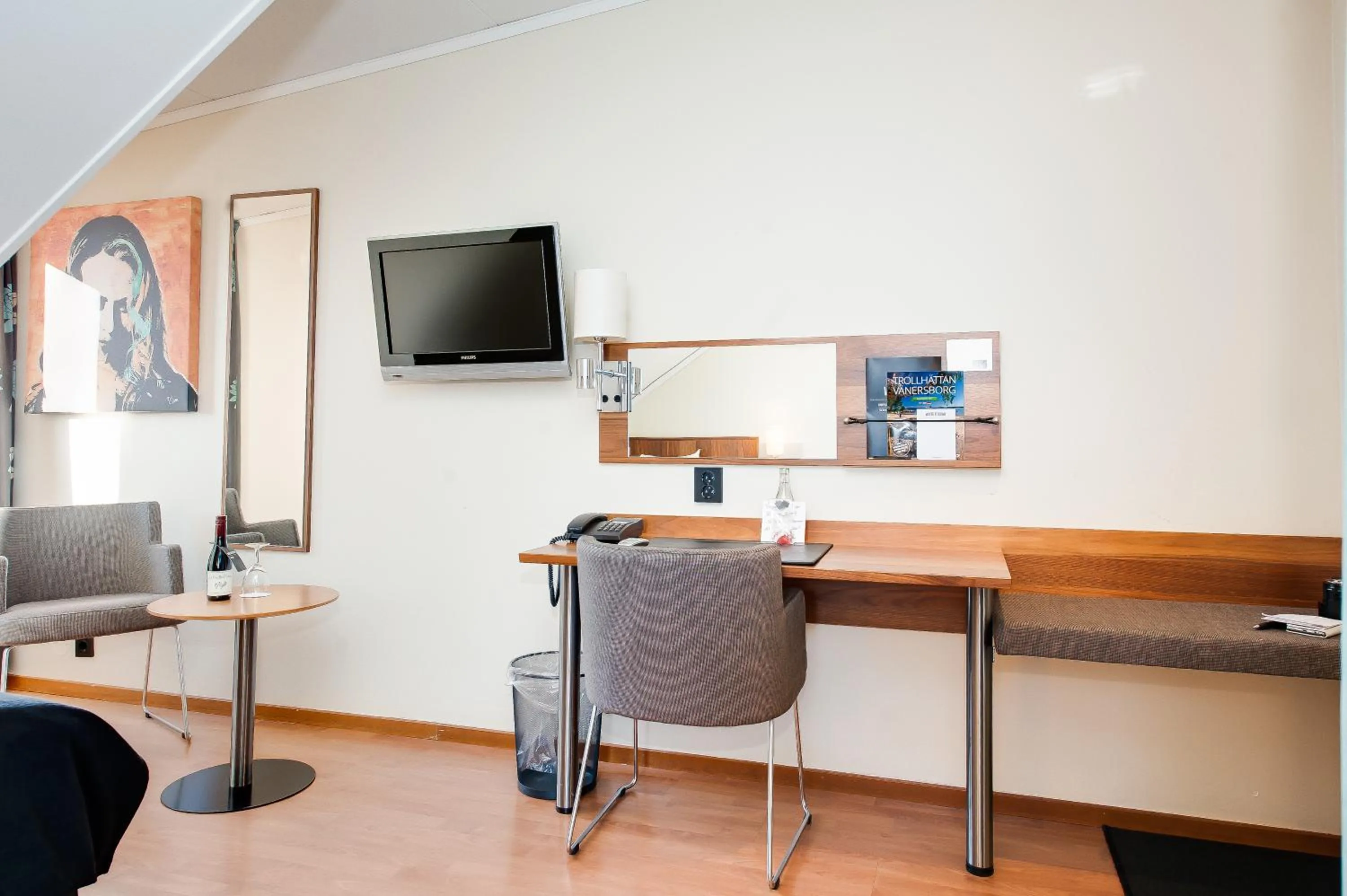 Standard Single Room in Home Hotel Kung Oscar