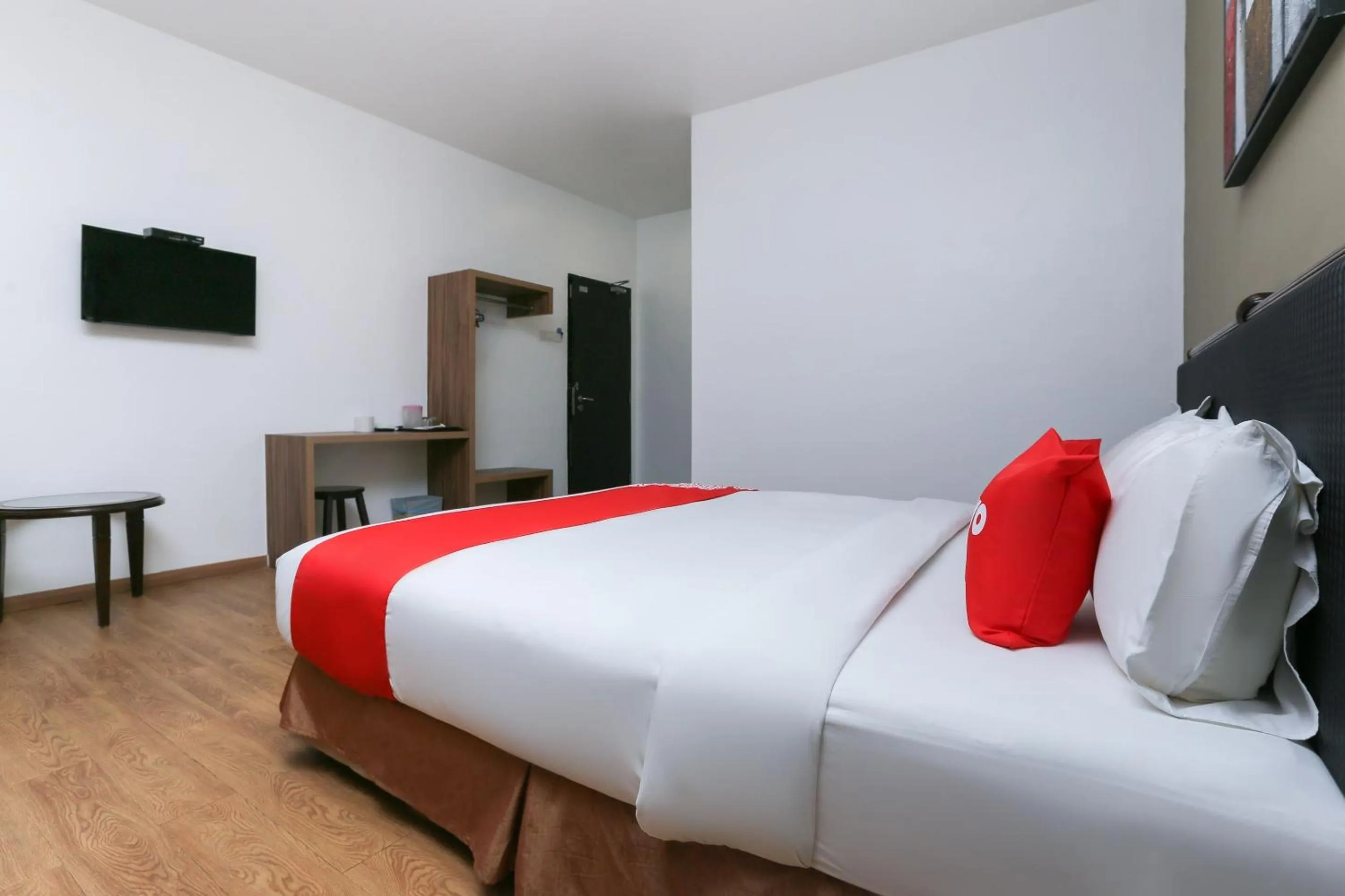 Deluxe Double Room in OYO 89915 East Mount Hotel
