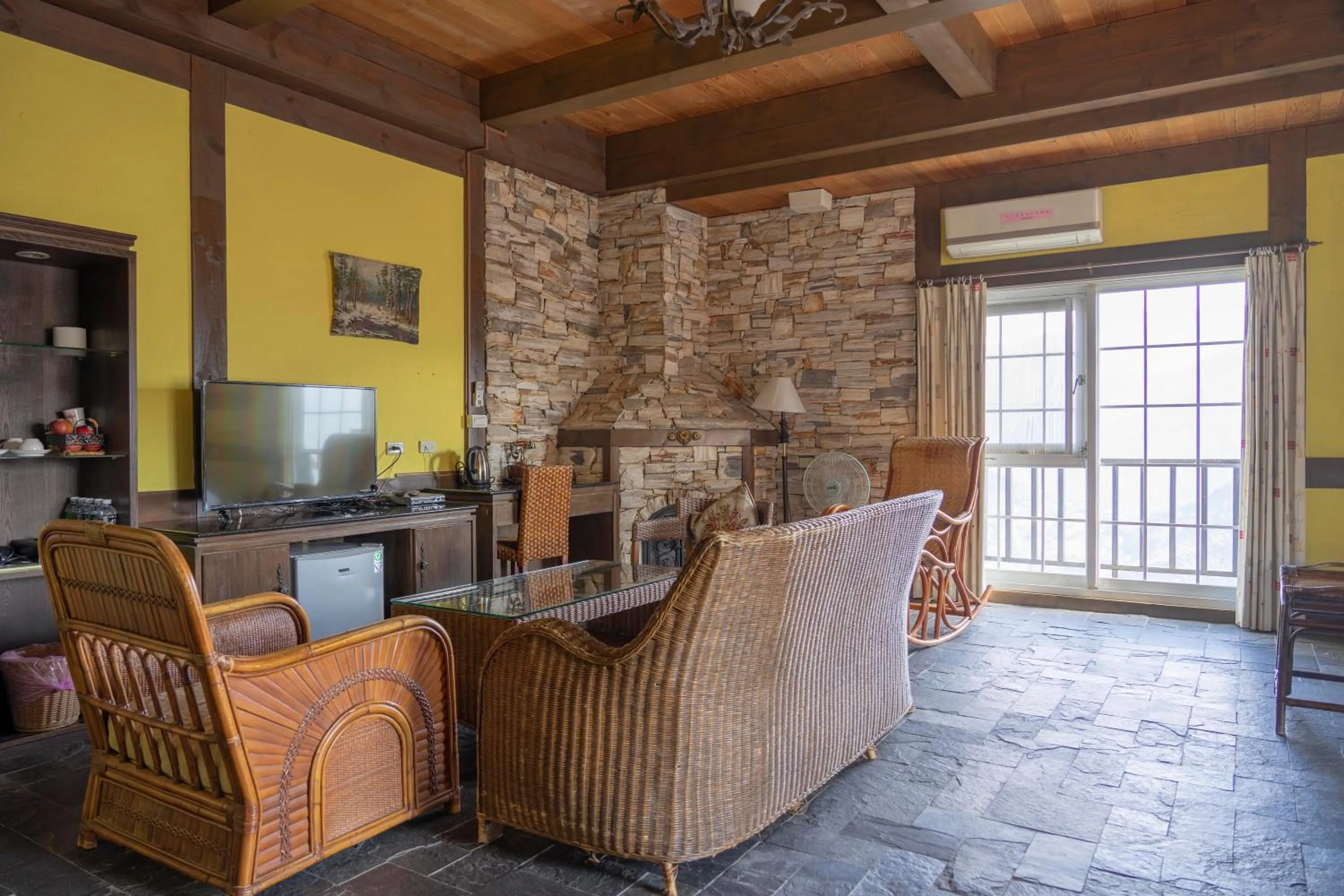 Superior Family Room in Provence Rose Lodge