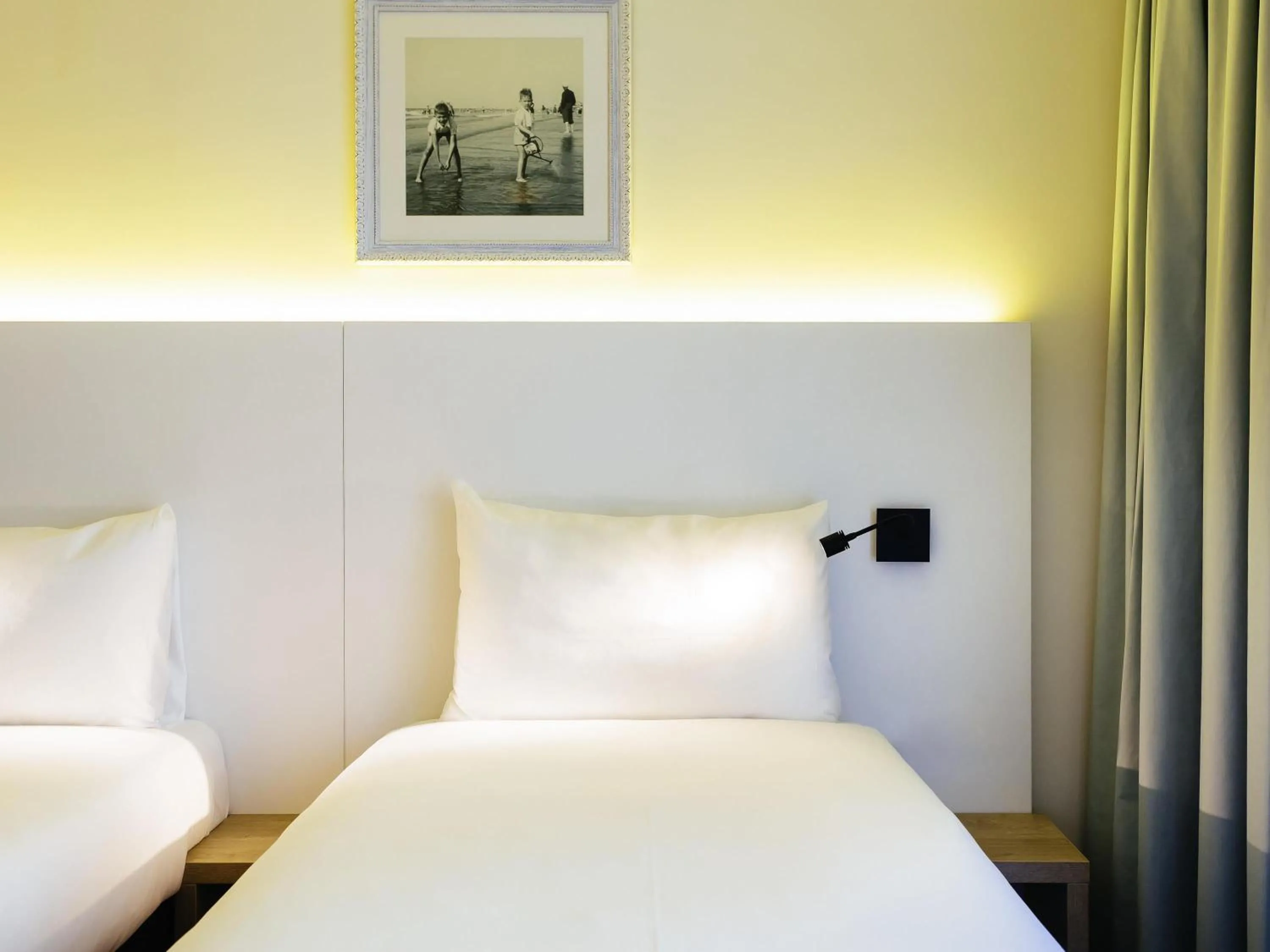 Twin Room in ibis Styles Nieuwpoort