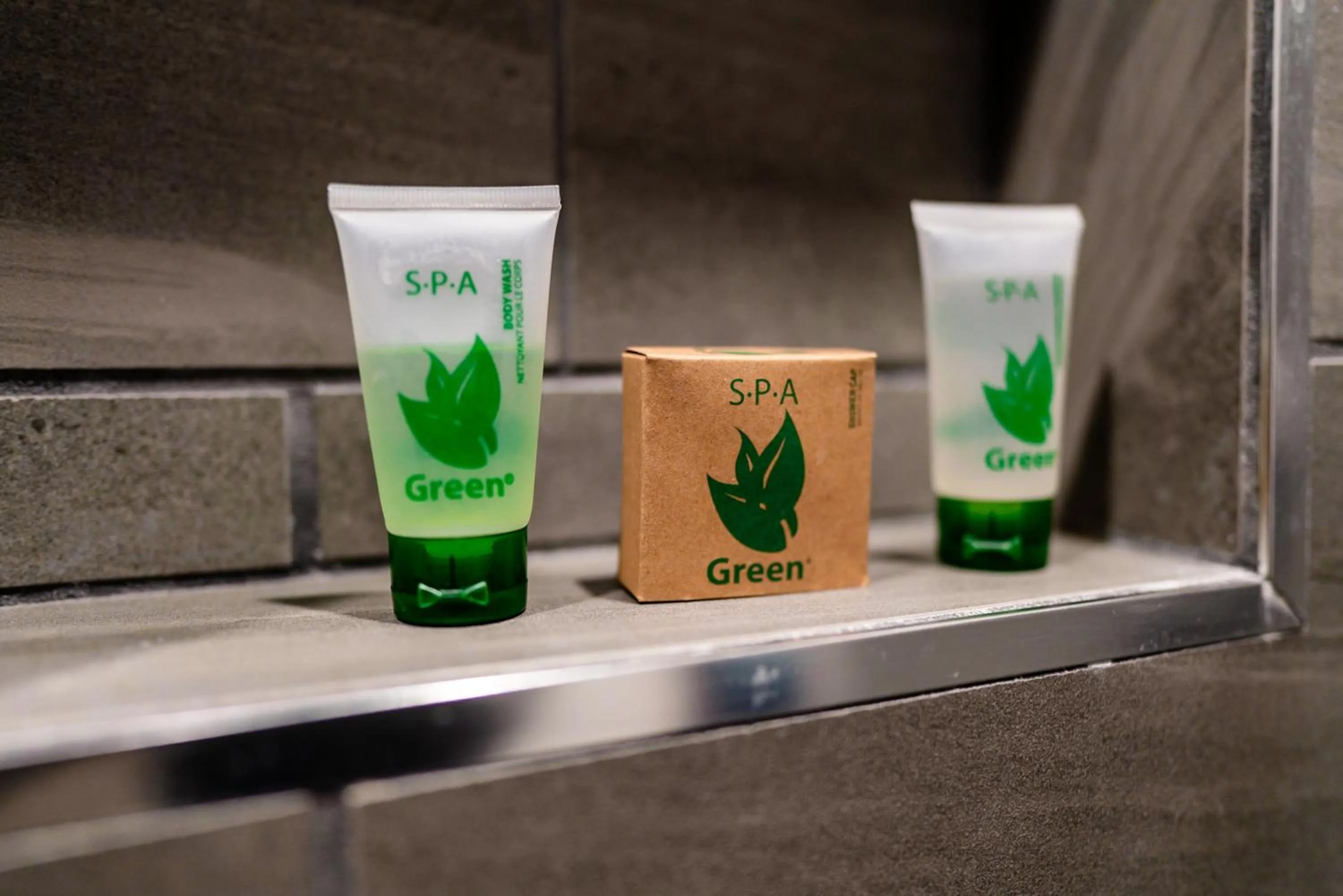 King Room - Accessible/Non-Smoking in Gateway Inn Gardena Los Angeles South